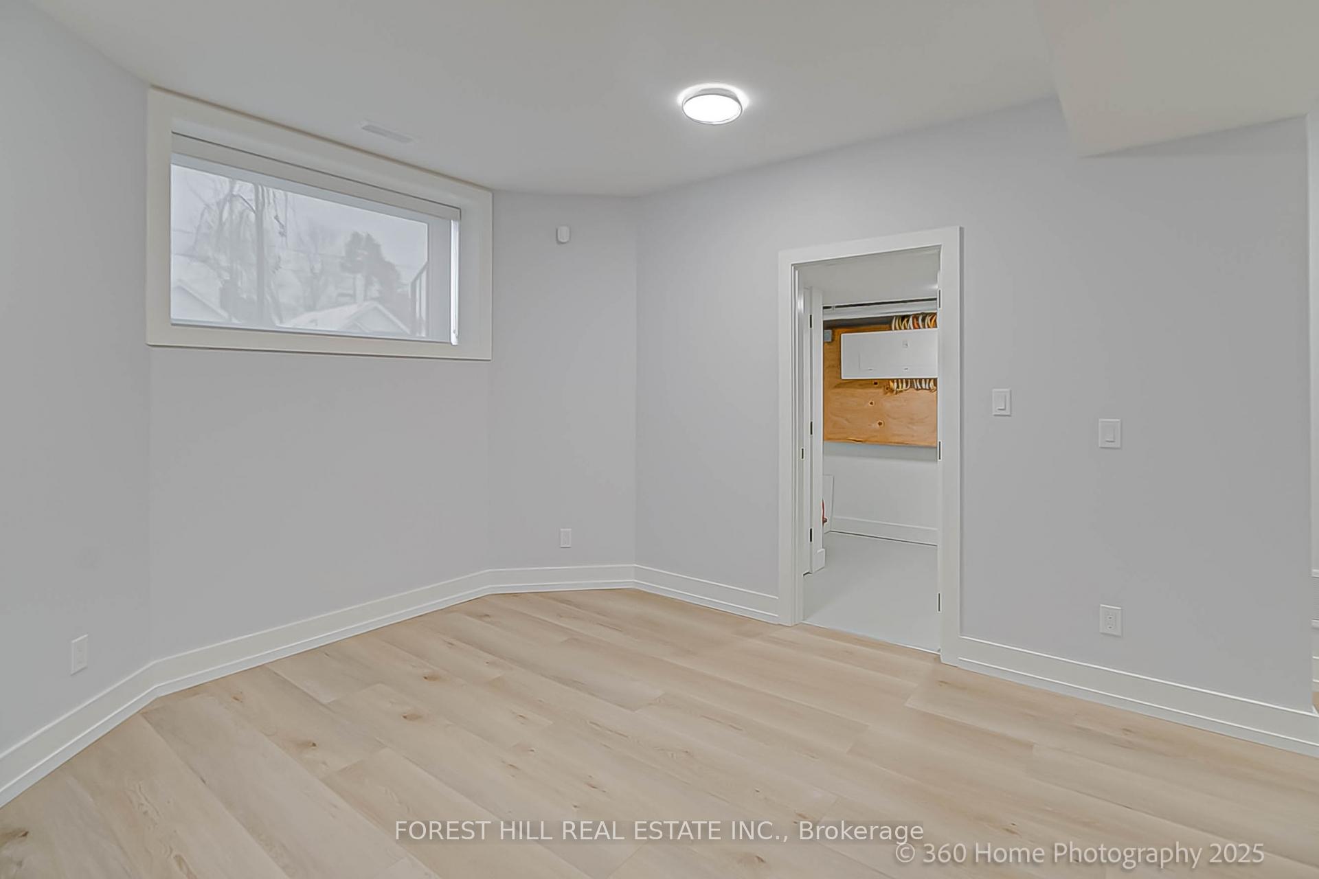 Photo 23 of 896 Coxwell Avenue, Toronto, Danforth Village-East York — HOMEH