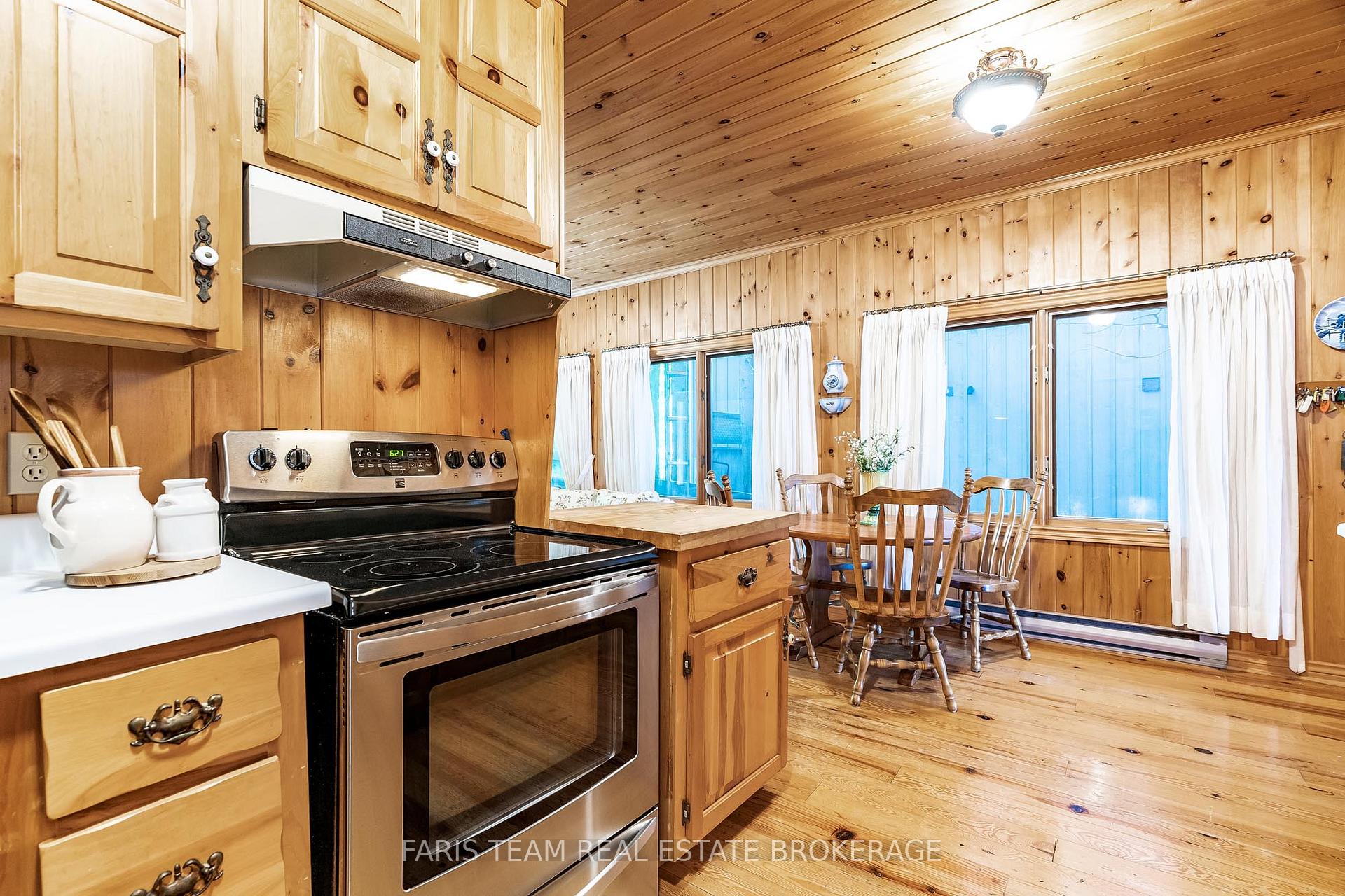 Photo 8 of 80 East Beach Road, Tiny, Rural Tiny — HOMEH
