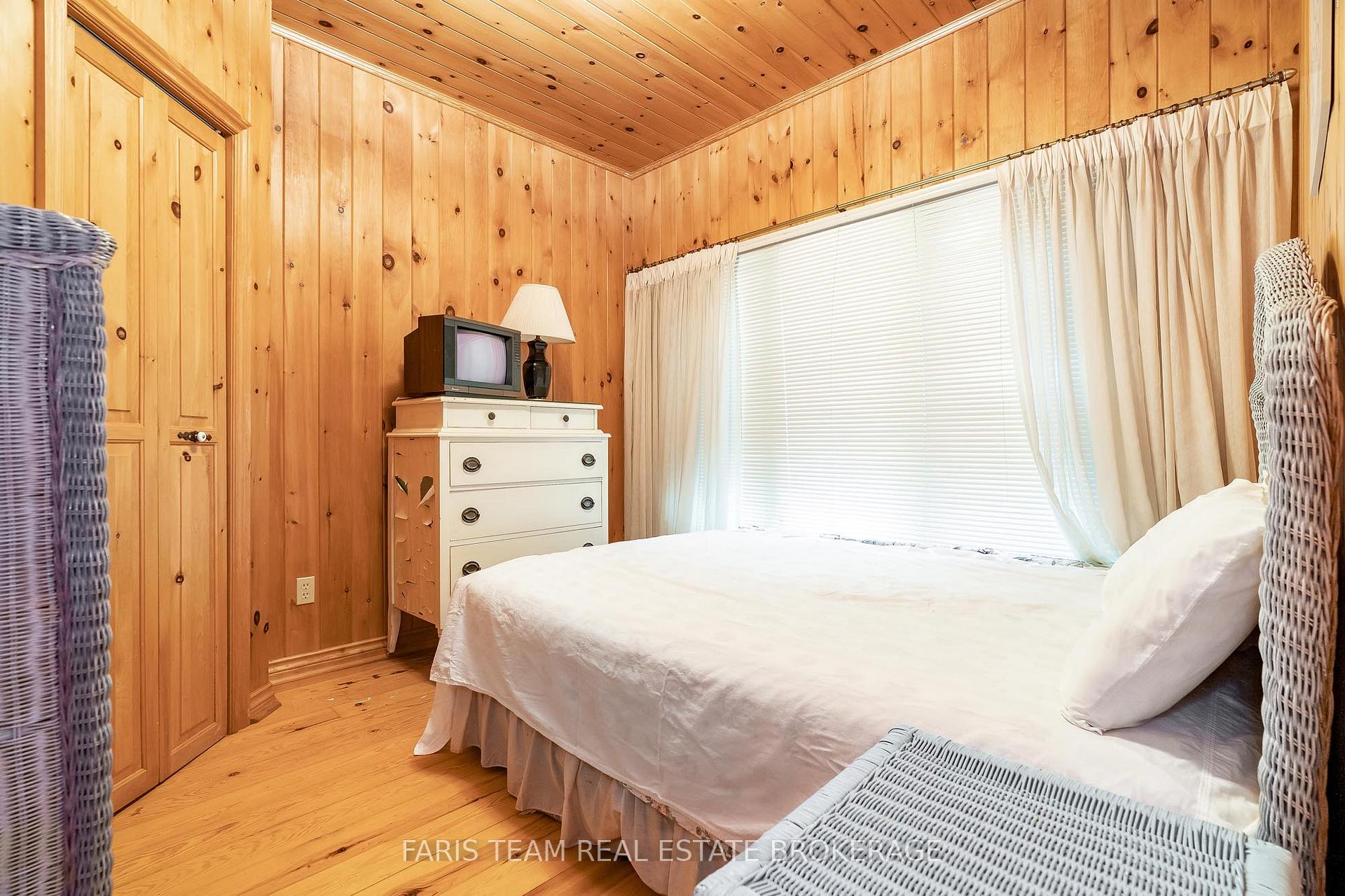 Photo 25 of 80 East Beach Road, Tiny, Rural Tiny — HOMEH