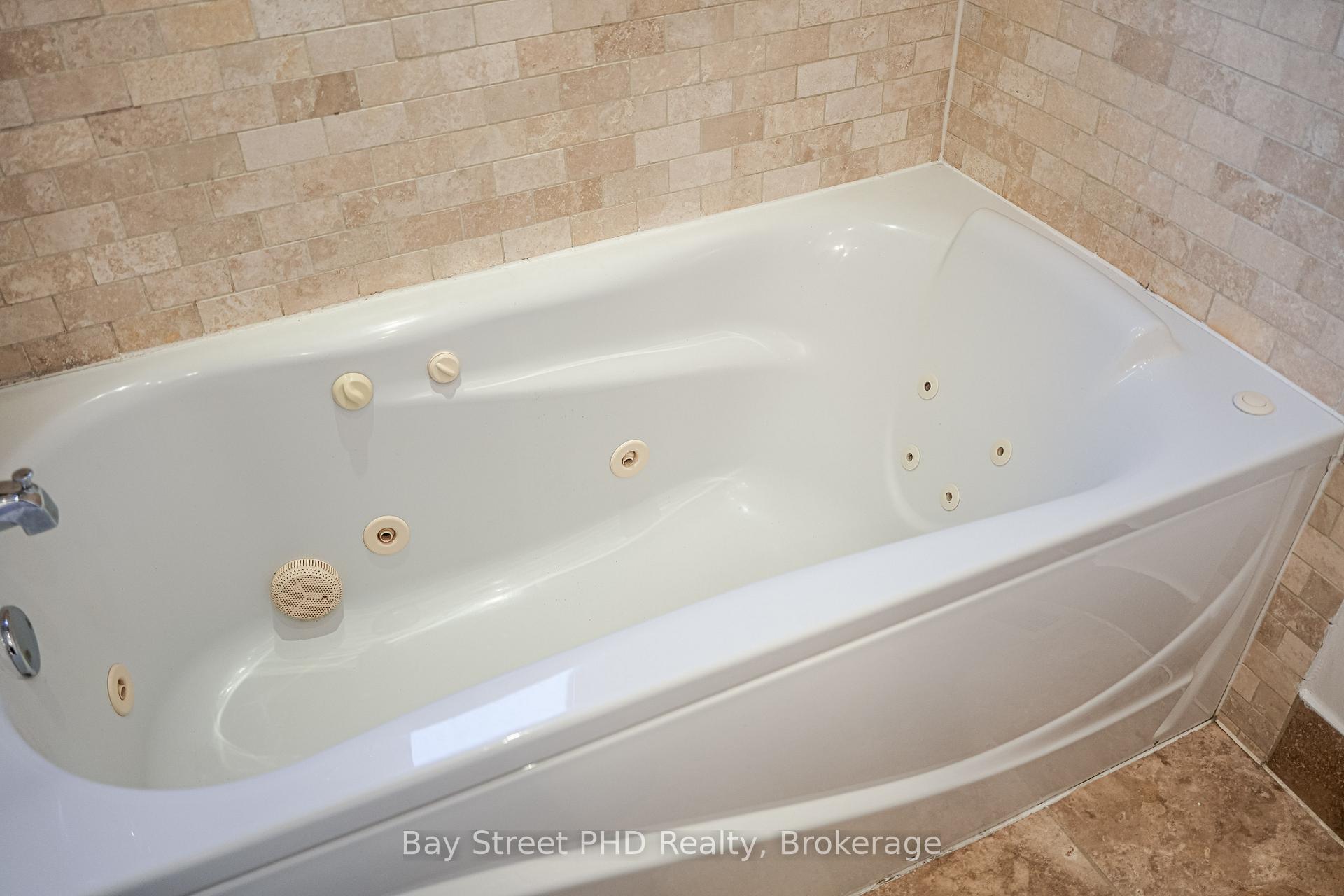 Photo 21 of 879 Logan Avenue, Toronto, North Riverdale — HOMEH