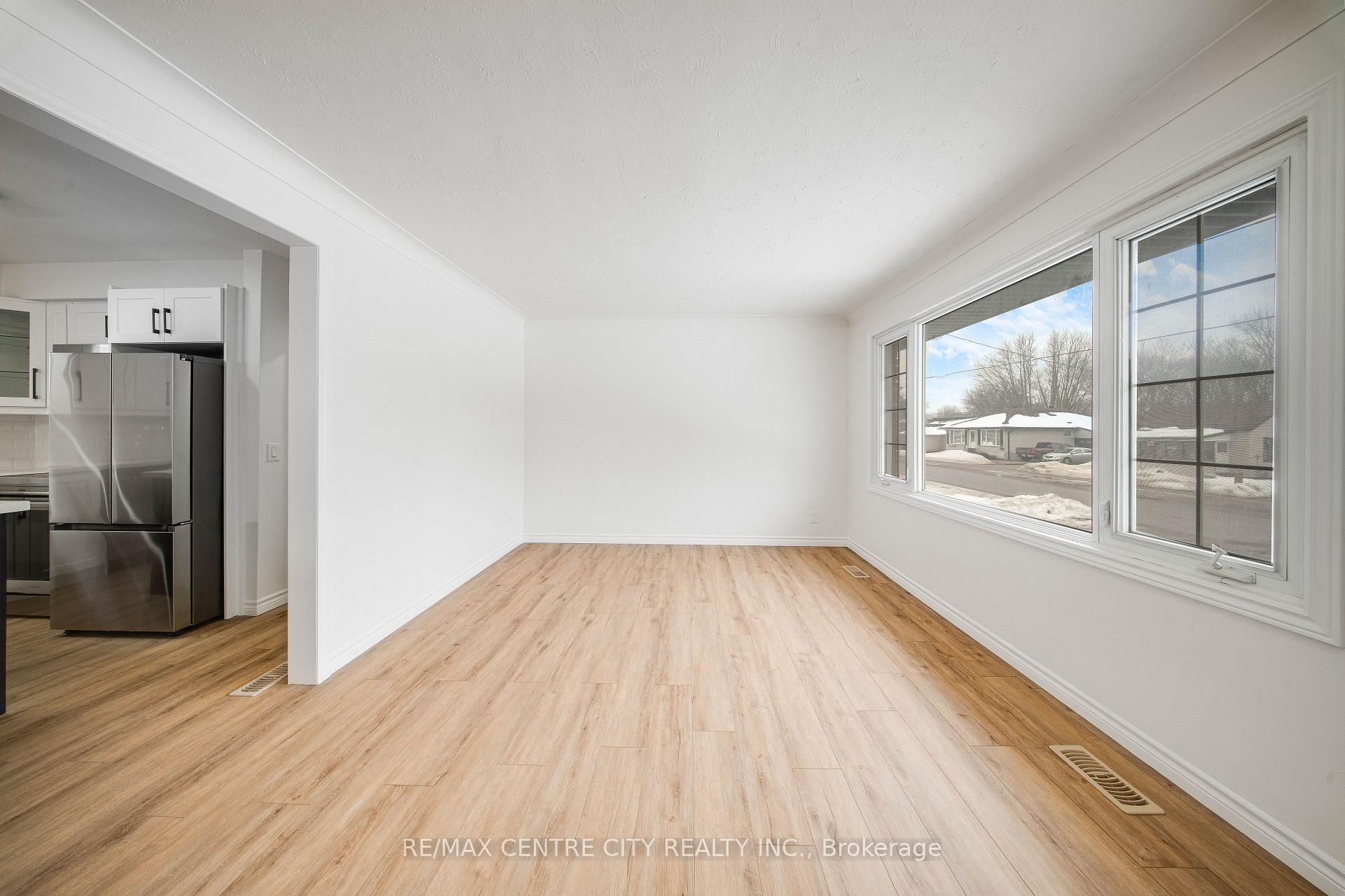 Photo 8 of 91 Milliner Street, Strathroy-Caradoc, SW — HOMEH