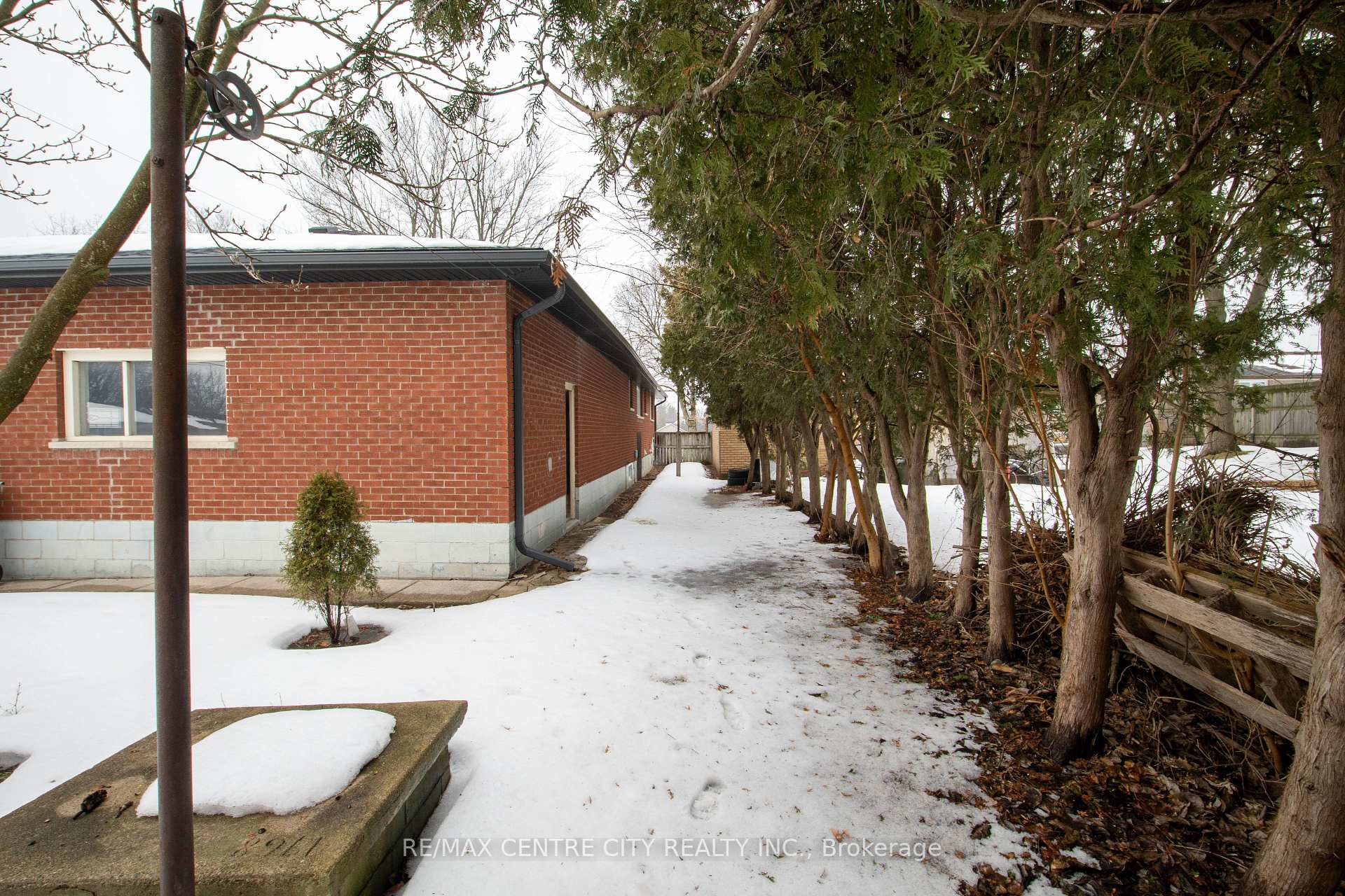 Photo 49 of 91 Milliner Street, Strathroy-Caradoc, SW — HOMEH