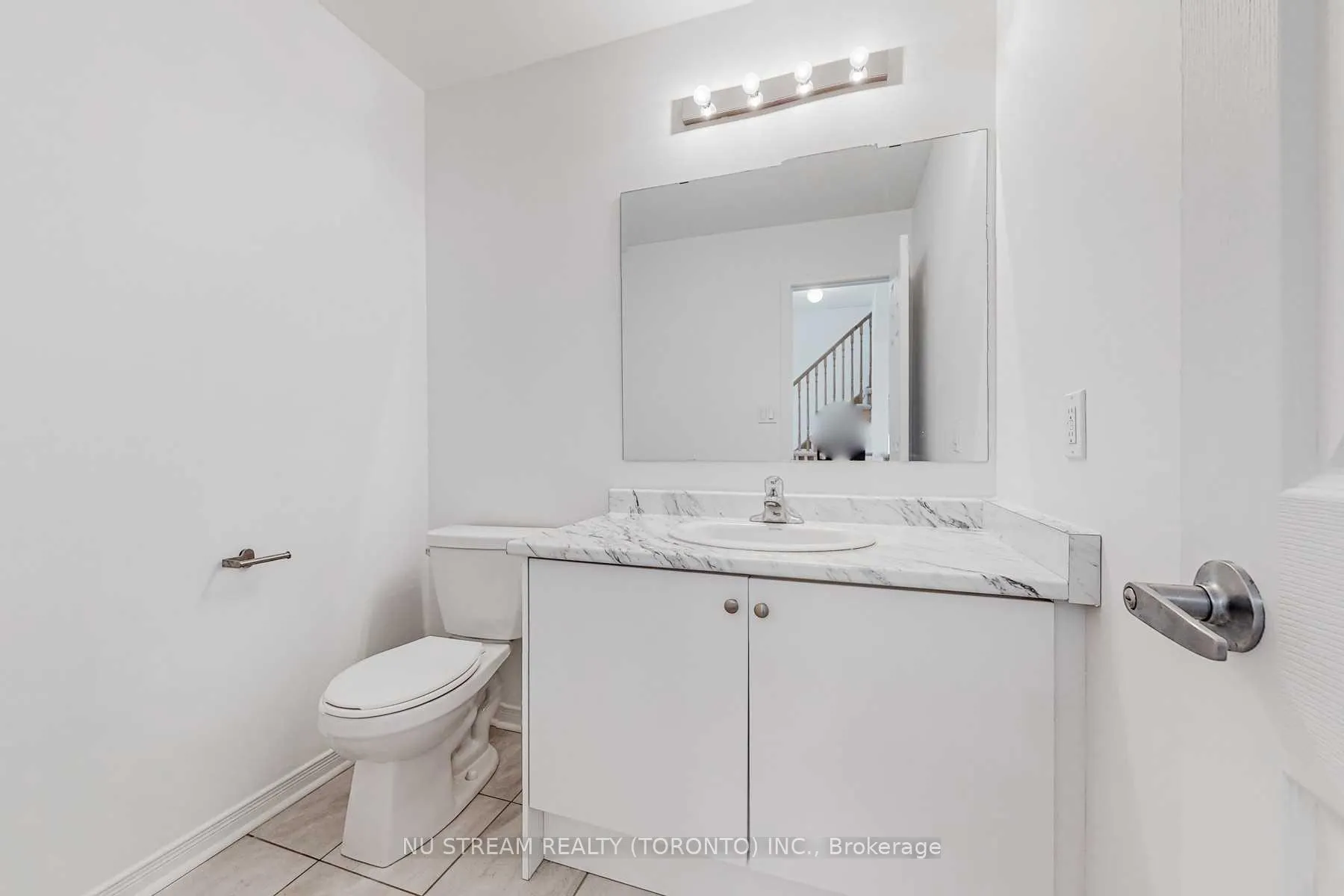 Photo 12 of 2 Sidaway Lane, Ajax, Central — HOMEH