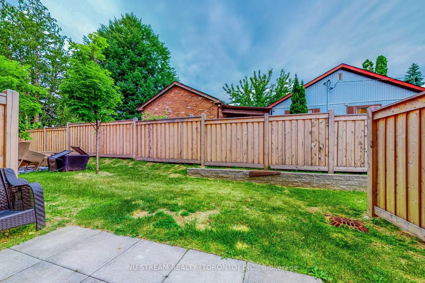 Photo 14 of 2 Sidaway Lane, Ajax, Central — HOMEH