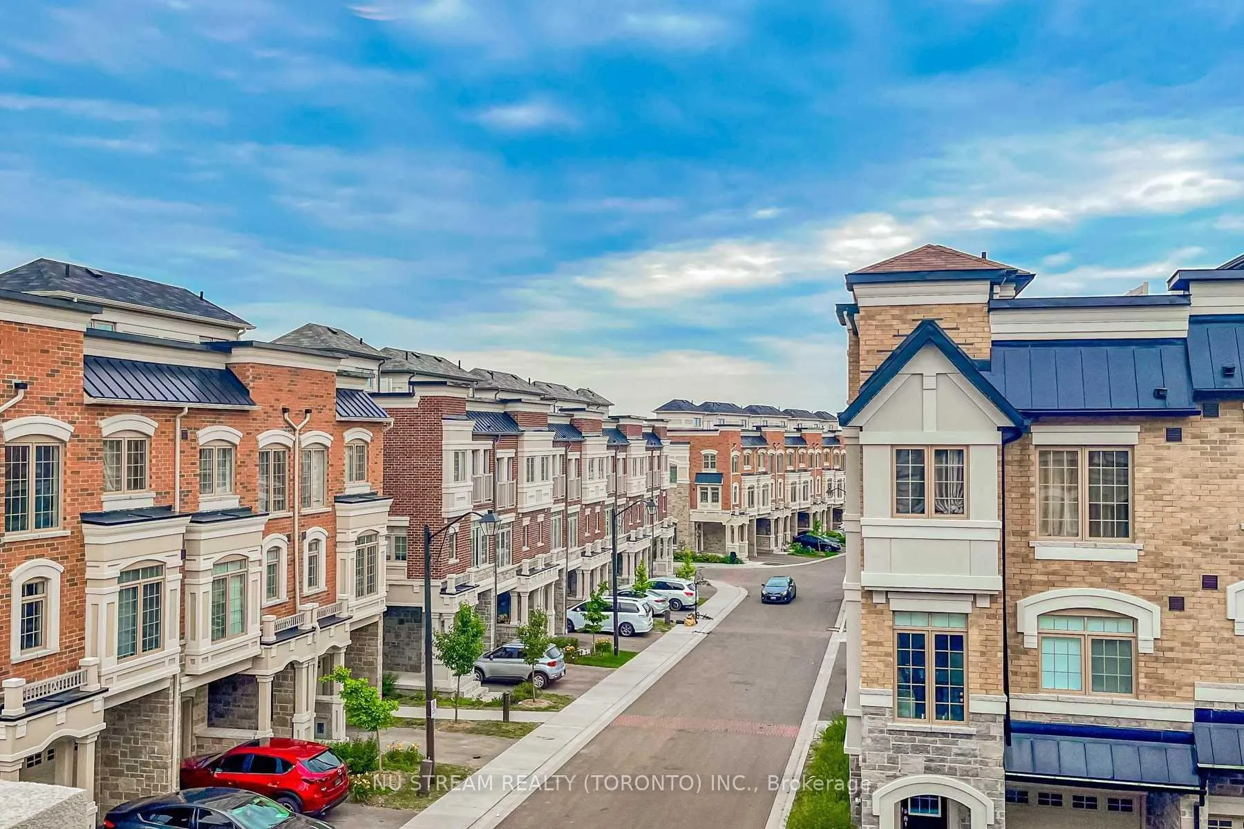 Photo 15 of 2 Sidaway Lane, Ajax, Central — HOMEH