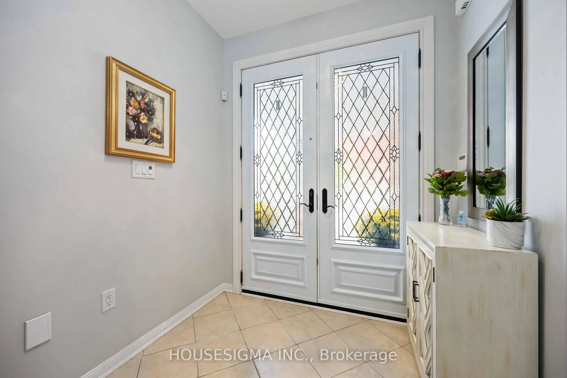 Photo 4 of 15 Paddison Place, New Tecumseth, Alliston — HOMEH