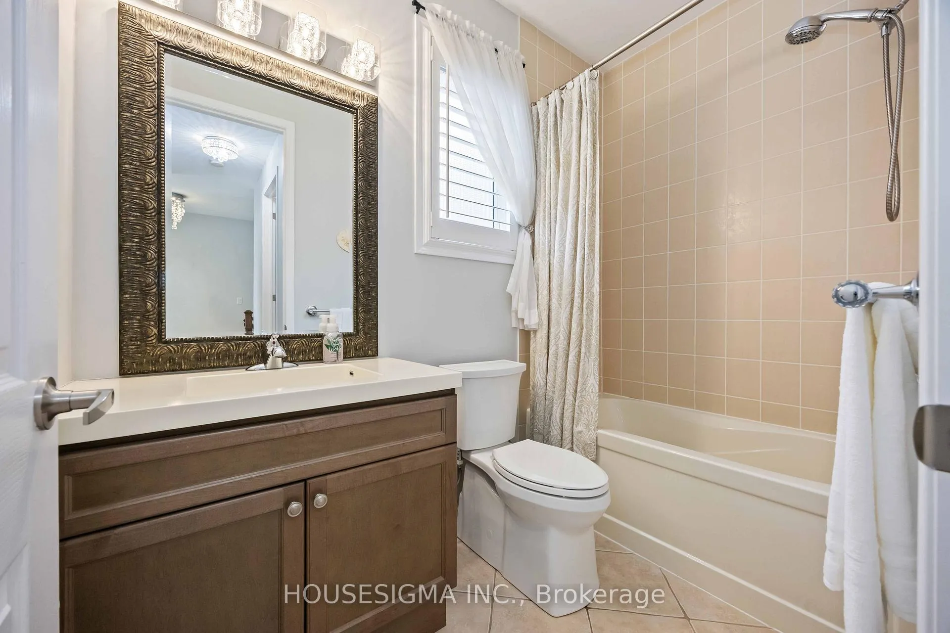 Photo 6 of 15 Paddison Place, New Tecumseth, Alliston — HOMEH