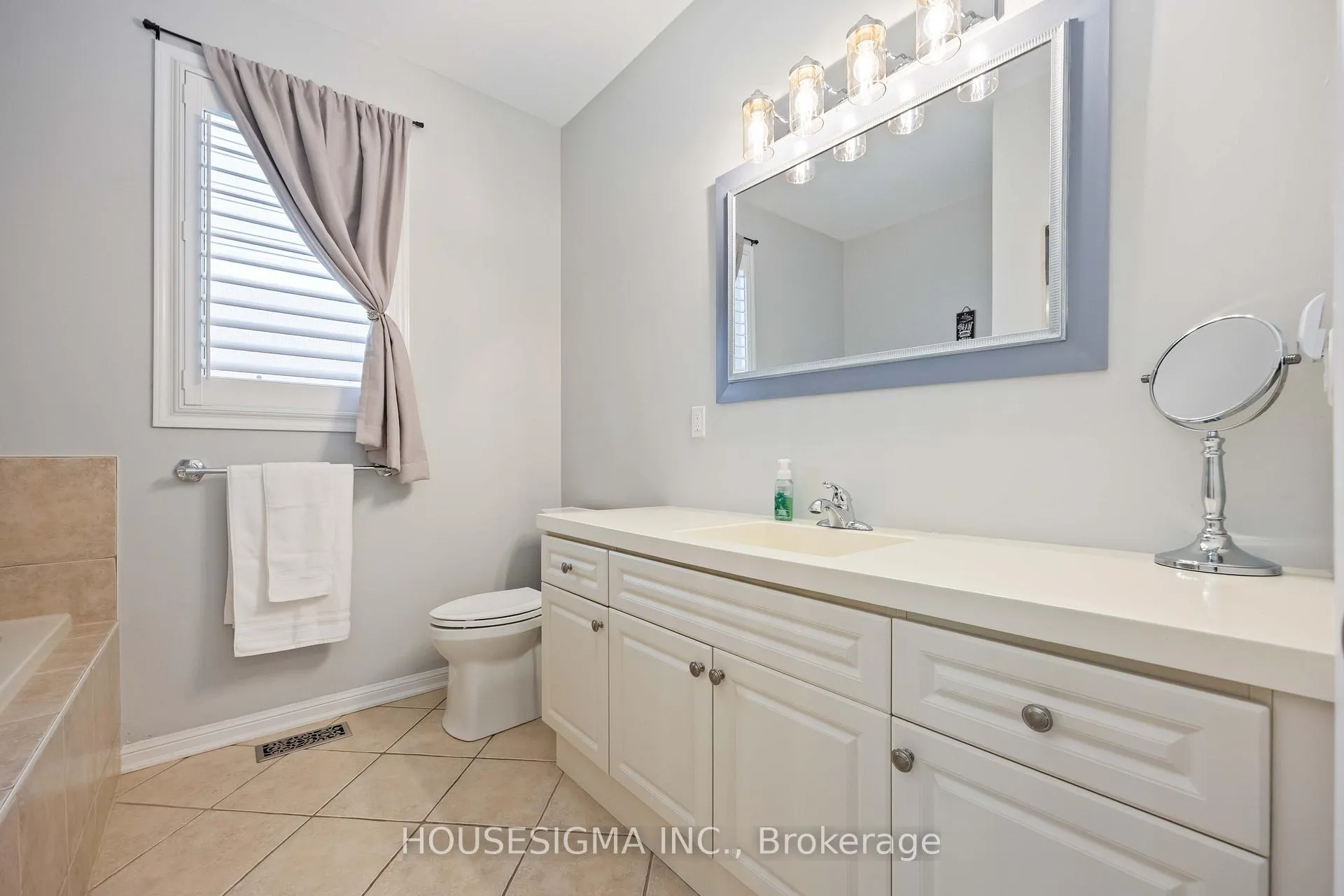 Photo 19 of 15 Paddison Place, New Tecumseth, Alliston — HOMEH