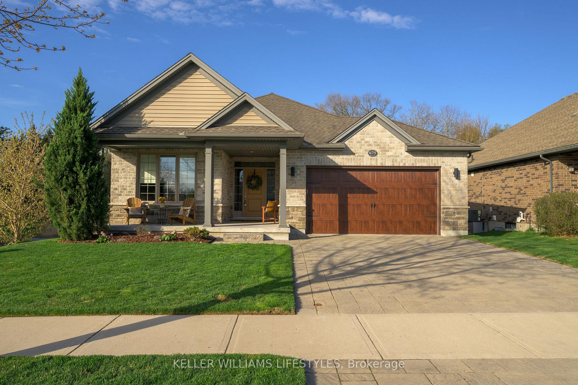 Photo 1 of 675 Bennett Crescent, Strathroy-Caradoc, Mount Brydges — HOMEH