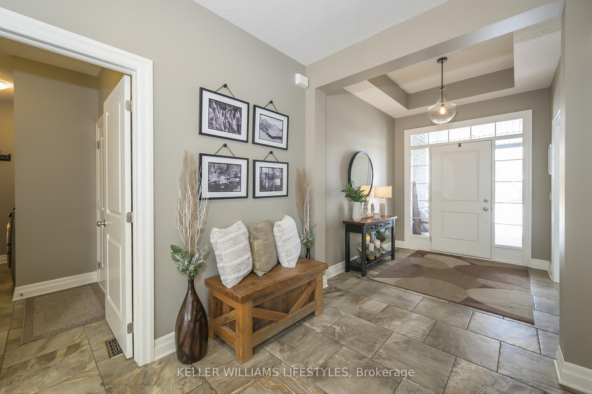 Photo 18 of 675 Bennett Crescent, Strathroy-Caradoc, Mount Brydges — HOMEH