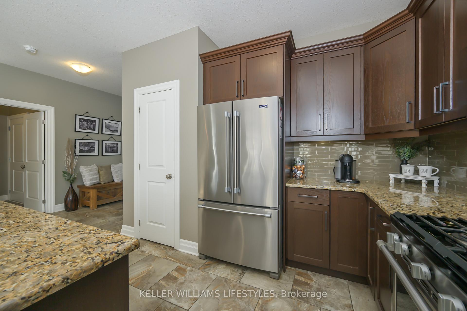 Photo 22 of 675 Bennett Crescent, Strathroy-Caradoc, Mount Brydges — HOMEH