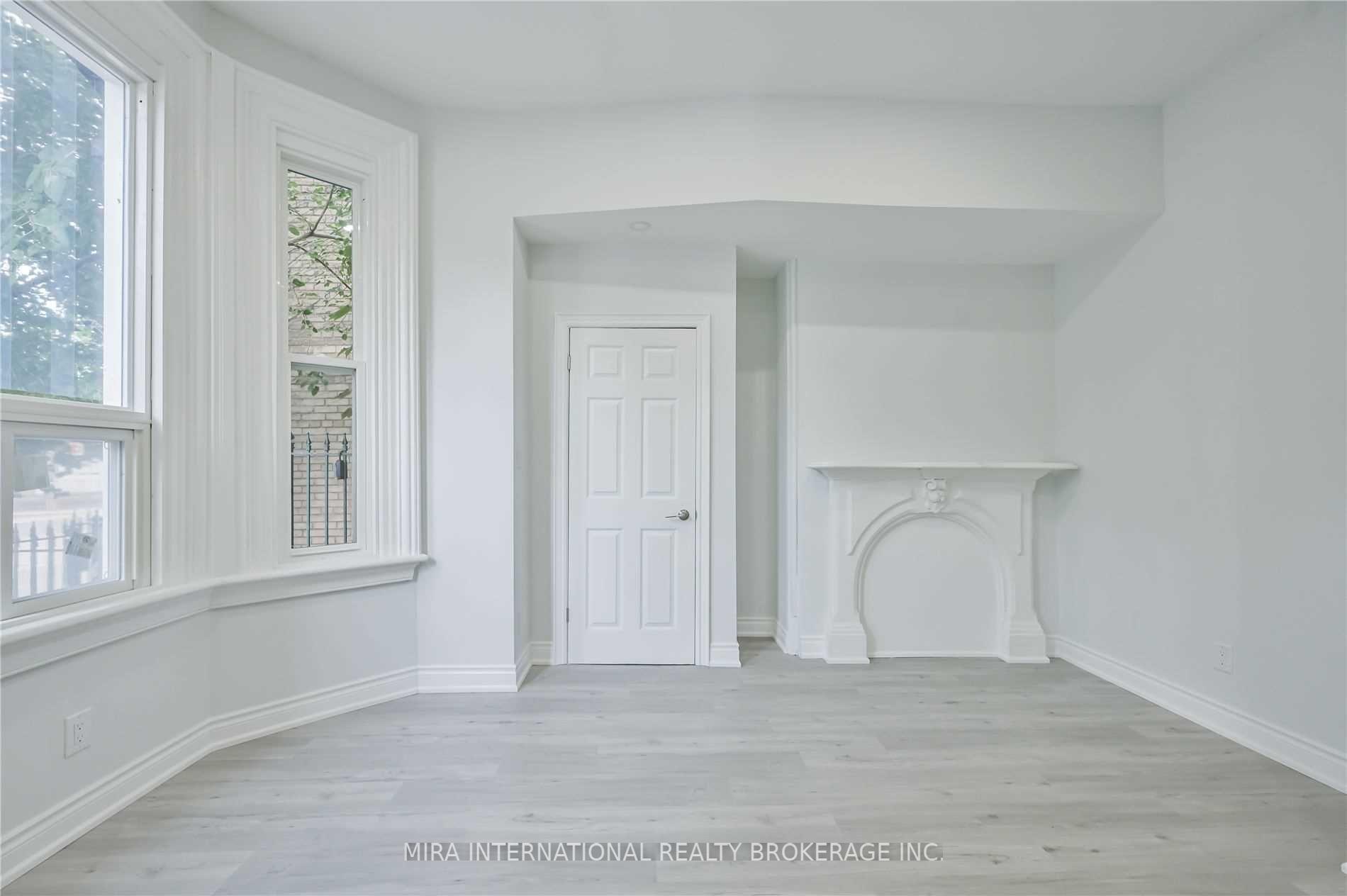 Photo 3 of Unit 101, 414 Dundas Street E, Toronto, Moss Park — HOMEH