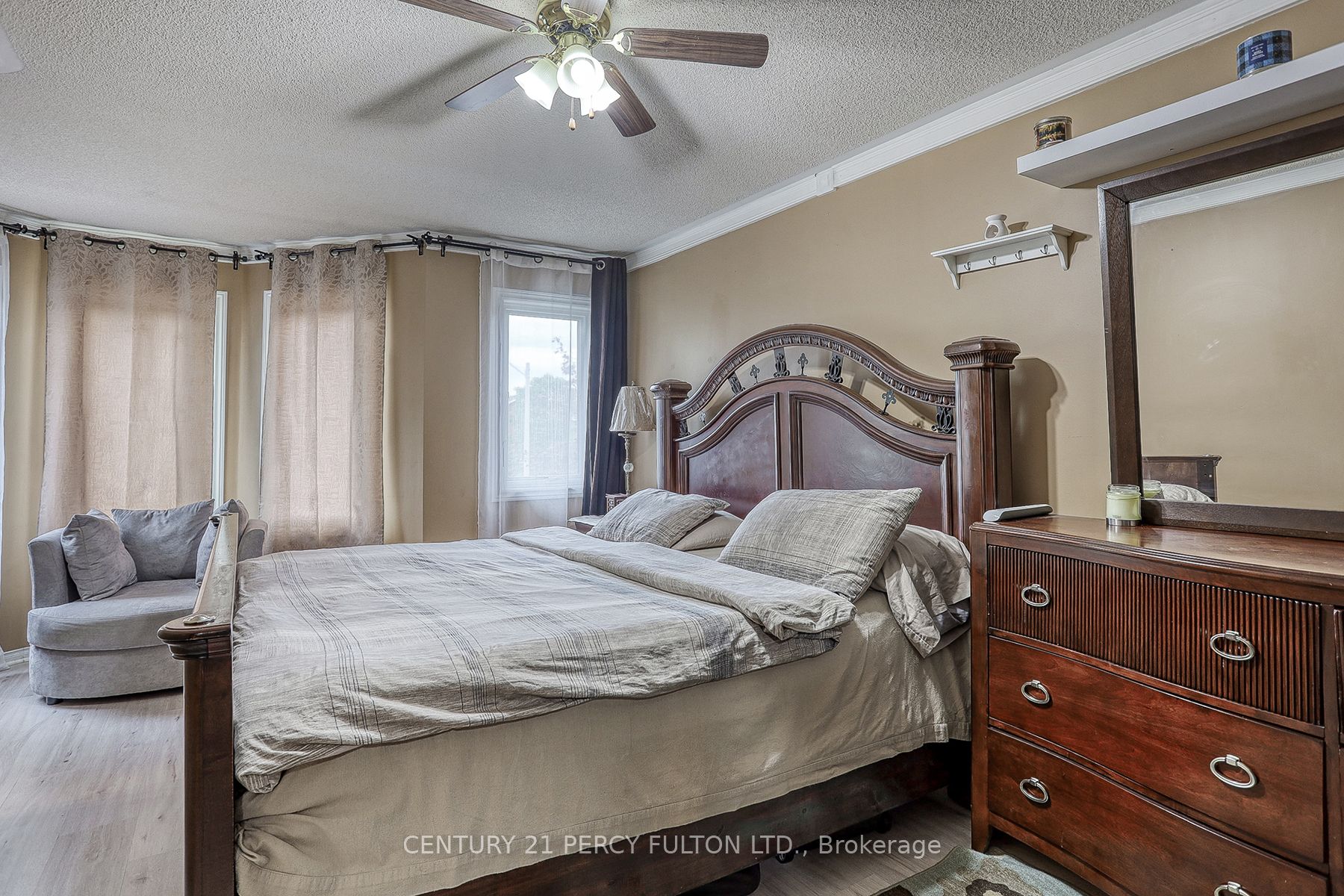 Photo 20 of 1692 Woodgate Trail, Oshawa, Samac — HOMEH