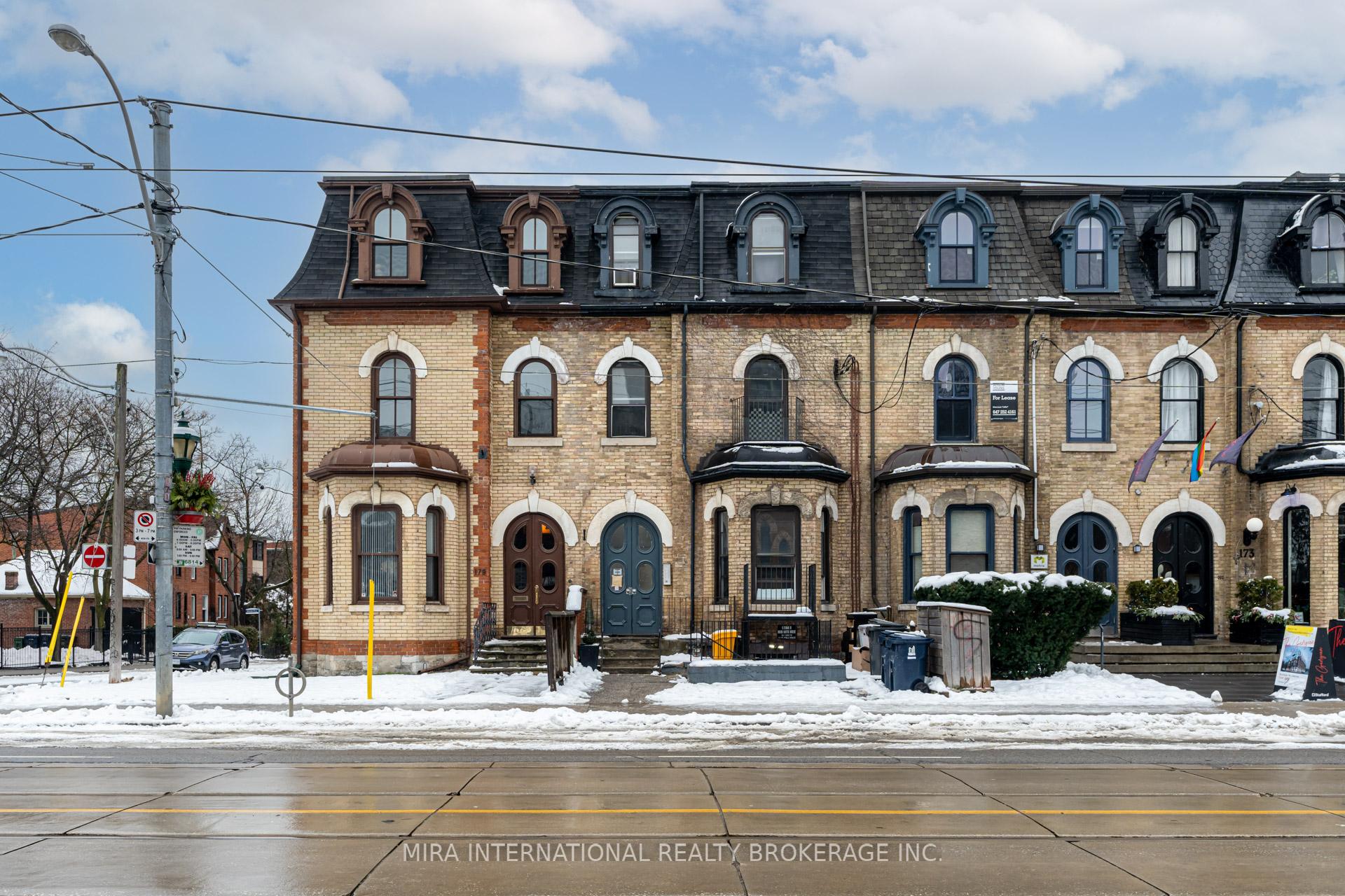 Front of Unit B2, 177 Carlton Street
