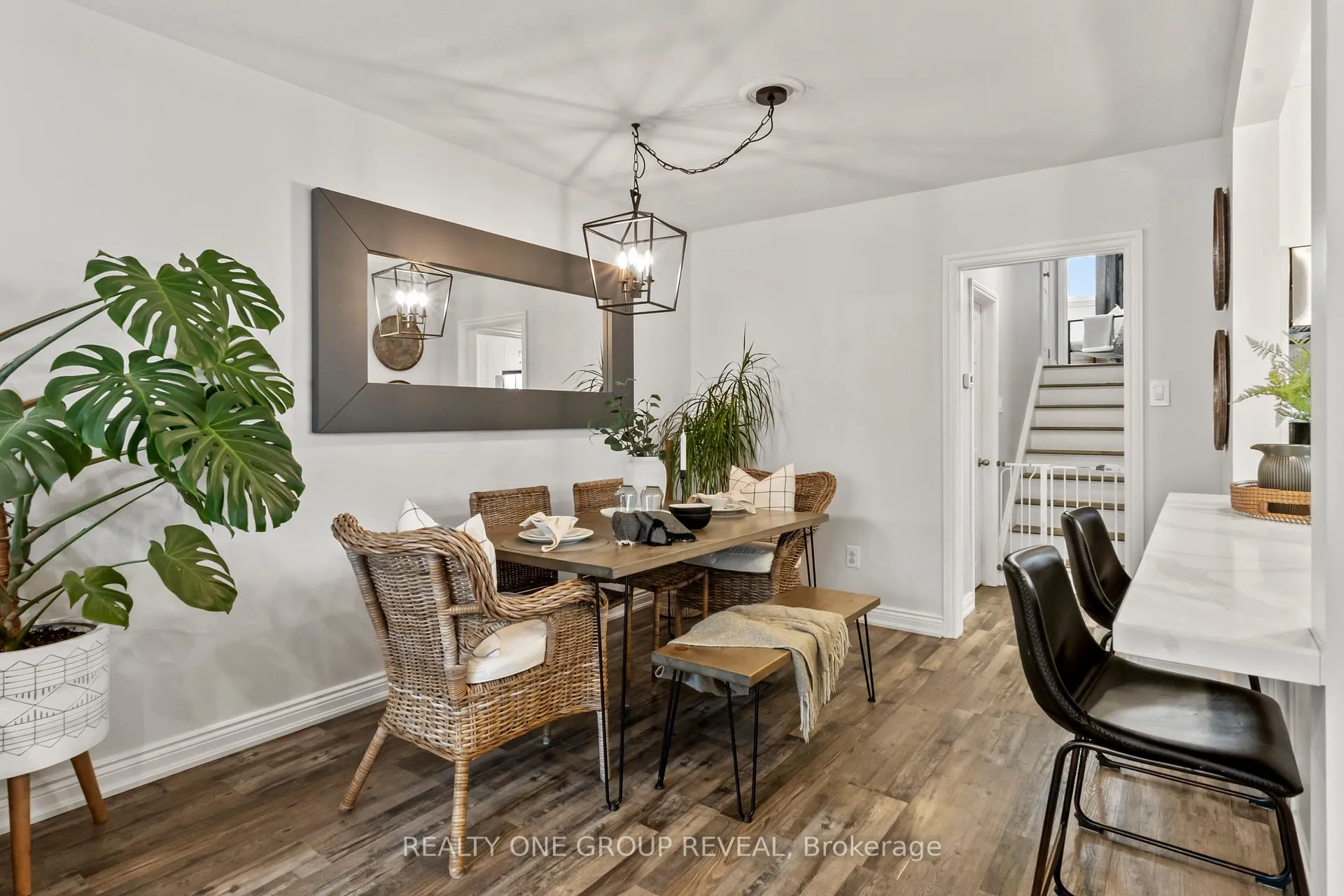 Photo 8 of 716 Kenora Avenue, Oshawa, Lakeview — HOMEH