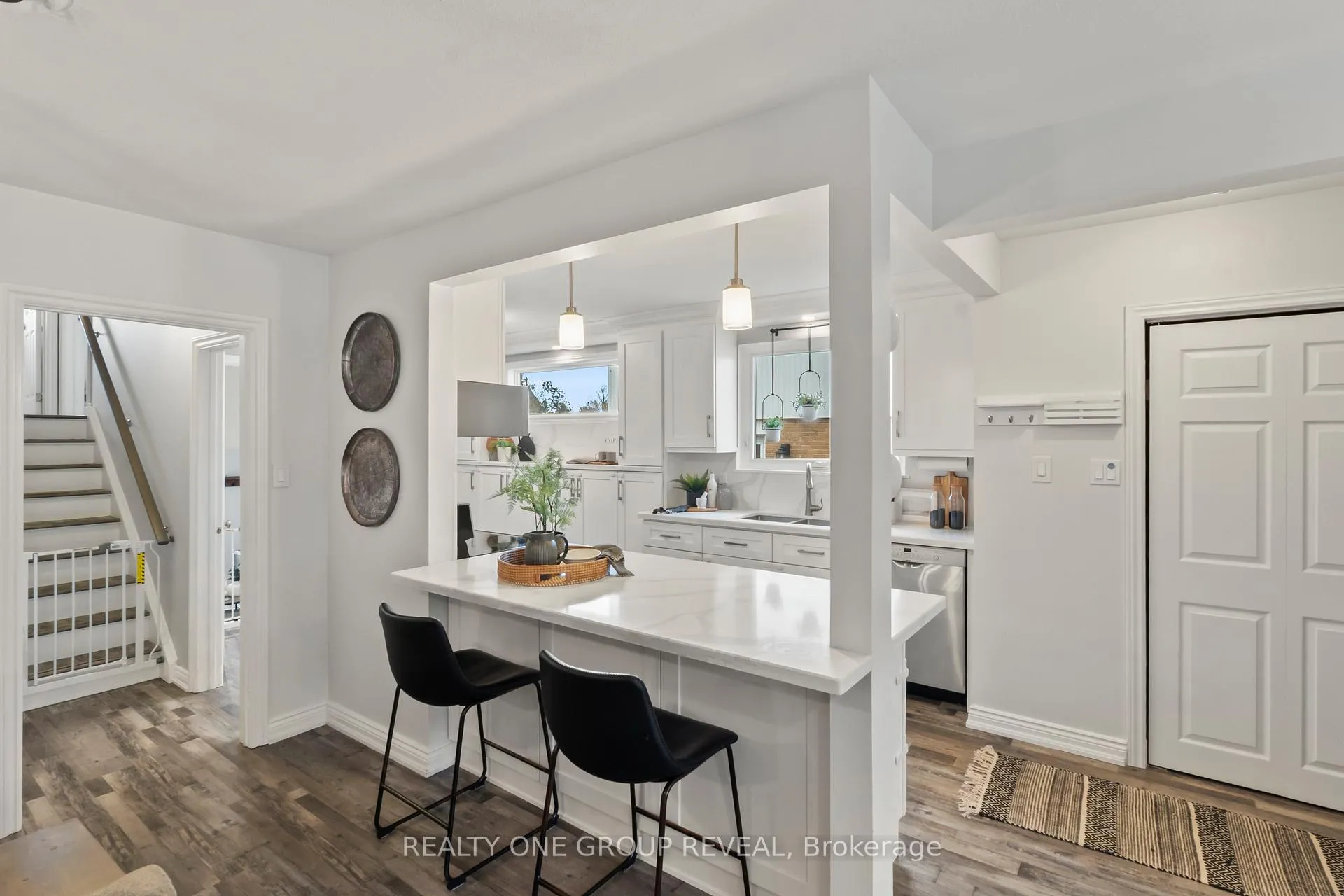 Photo 10 of 716 Kenora Avenue, Oshawa, Lakeview — HOMEH