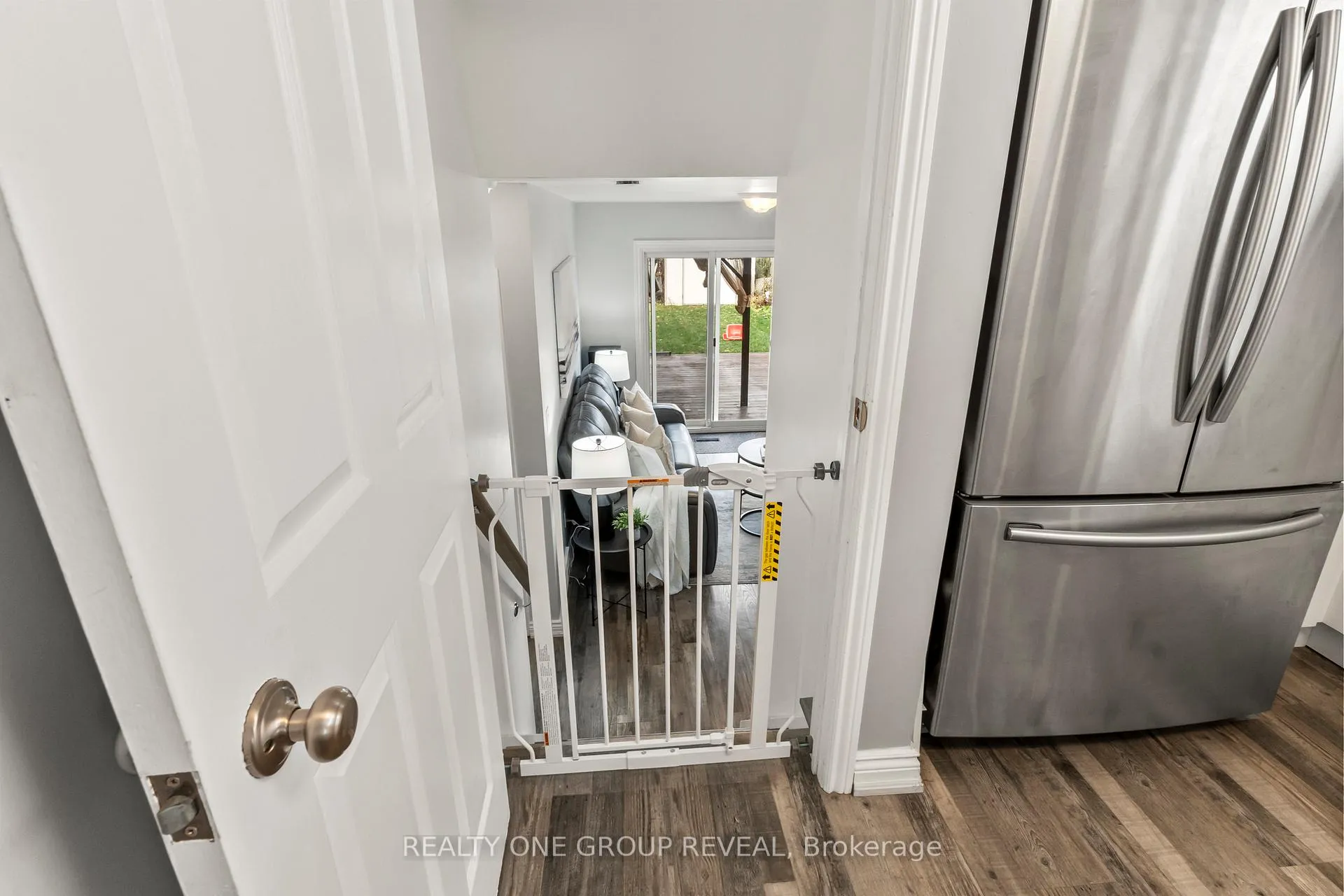 Photo 19 of 716 Kenora Avenue, Oshawa, Lakeview — HOMEH