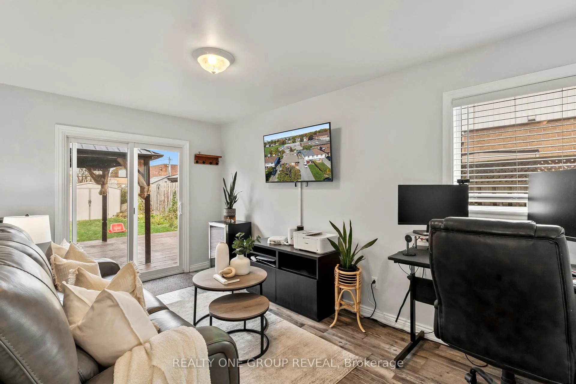 Photo 21 of 716 Kenora Avenue, Oshawa, Lakeview — HOMEH
