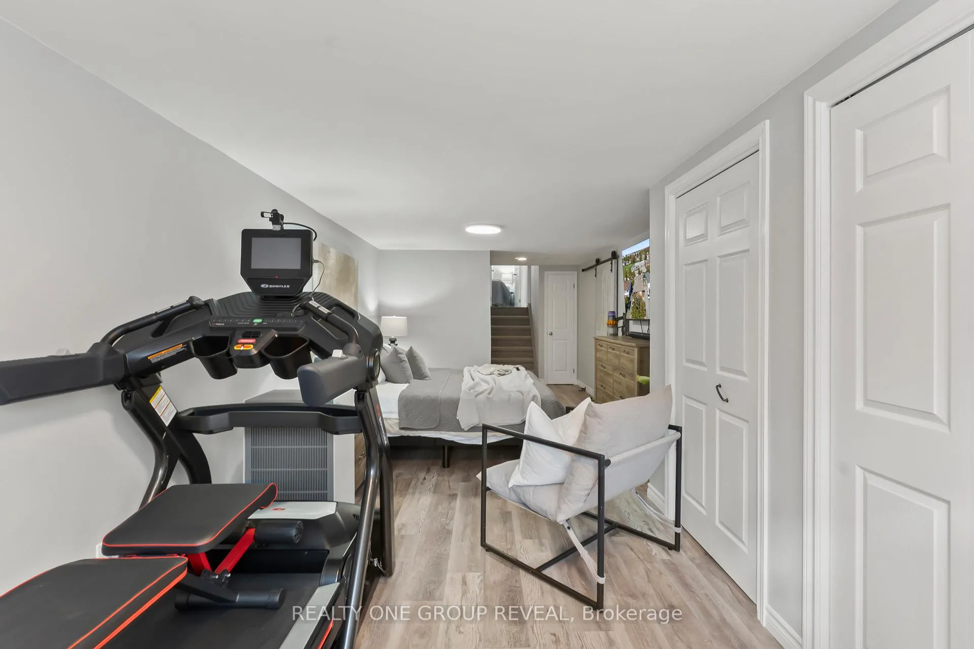Photo 28 of 716 Kenora Avenue, Oshawa, Lakeview — HOMEH