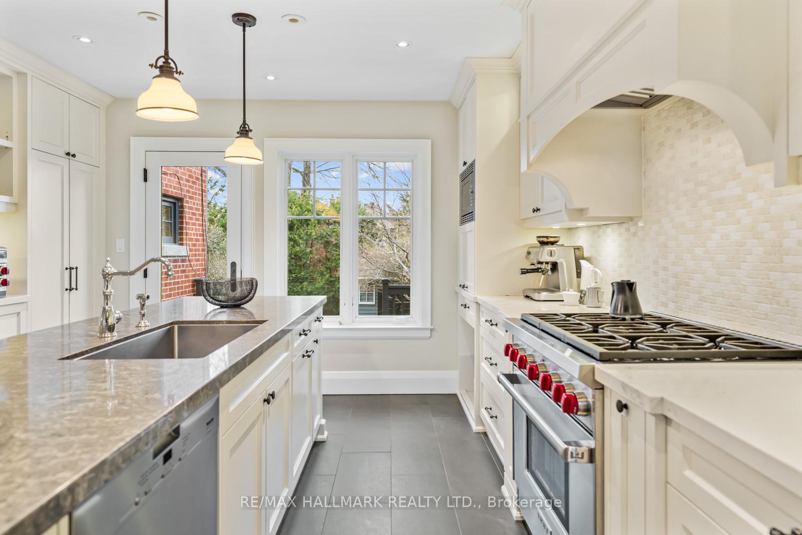 Photo 16 of 120 Chudleigh Avenue, Toronto, Lawrence Park South — HOMEH