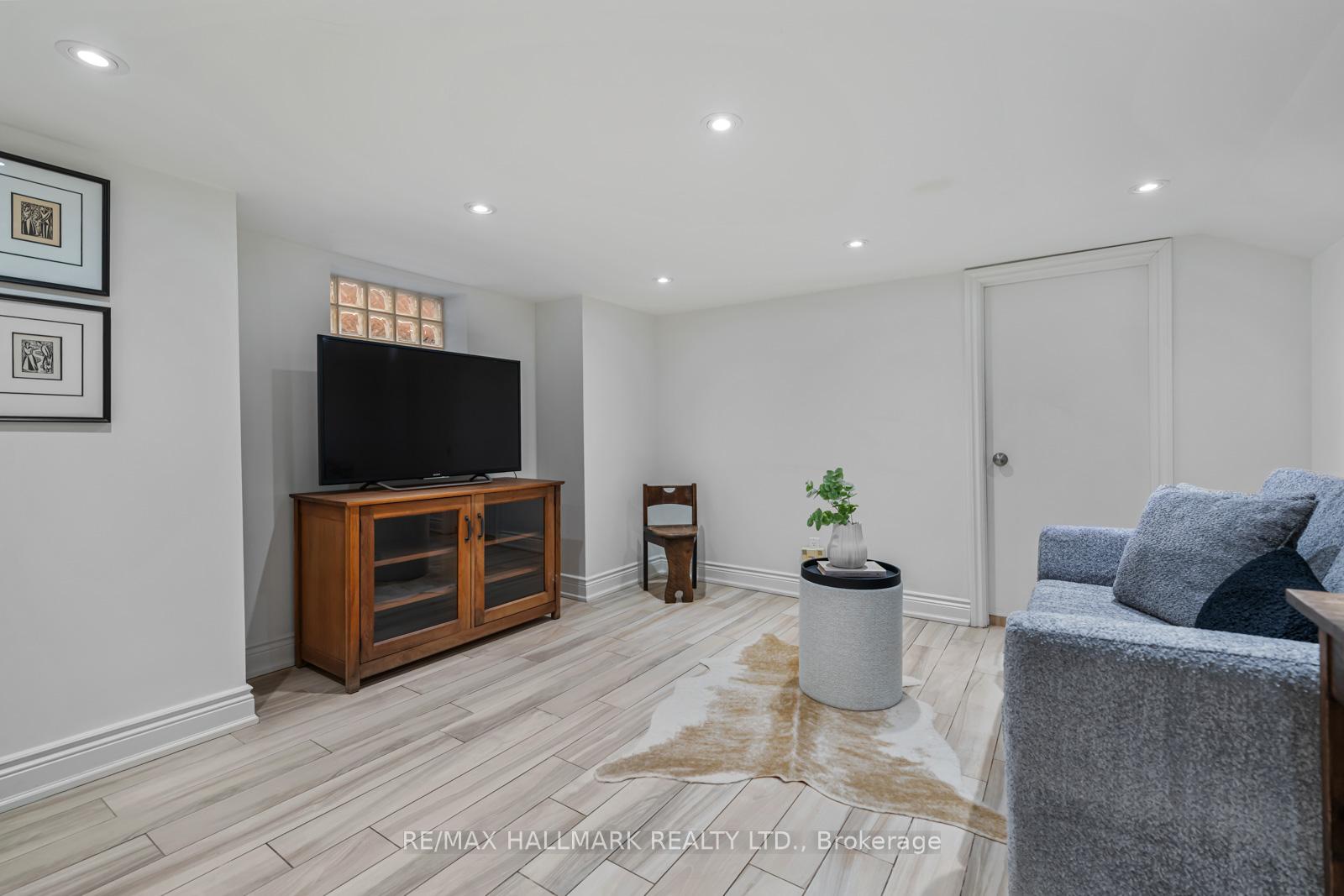 Photo 34 of 120 Chudleigh Avenue, Toronto, Lawrence Park South — HOMEH