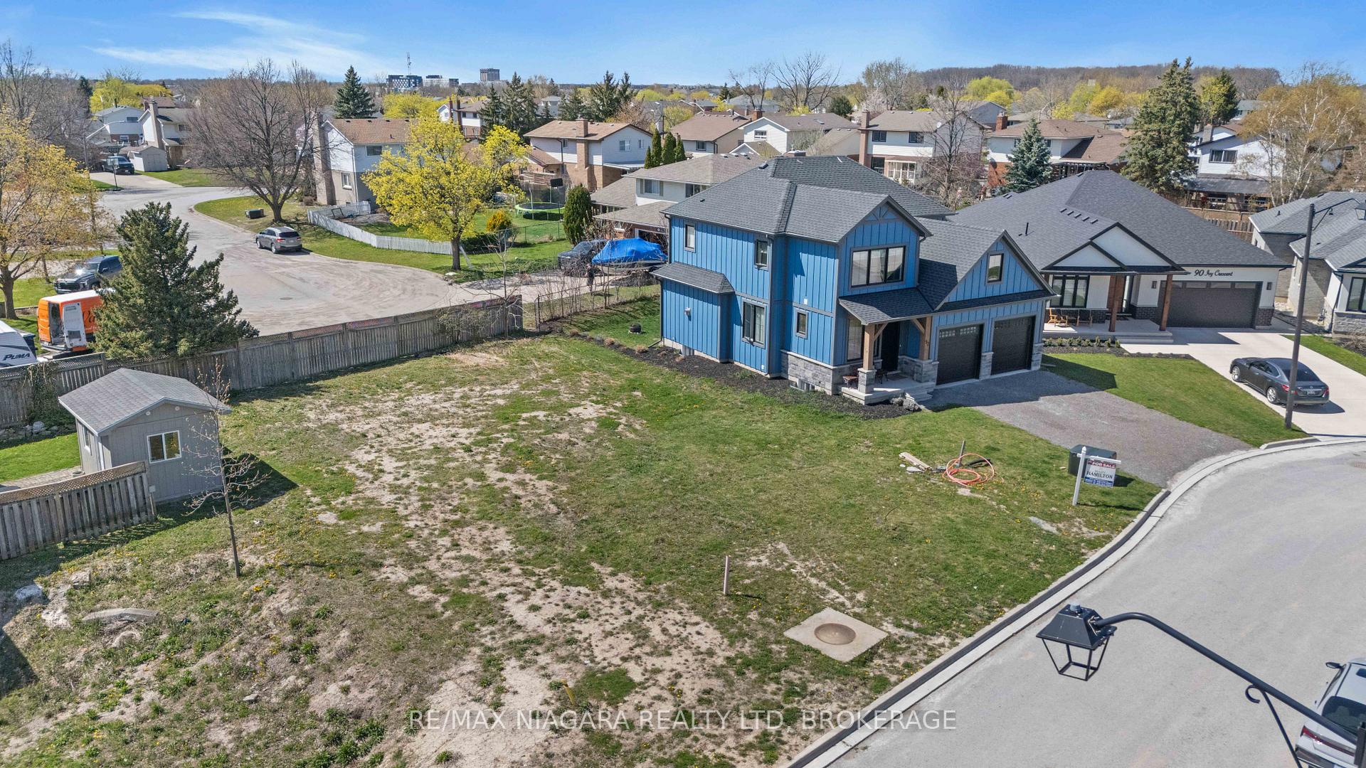 Photo 3 of 96 Ivy Crescent, Thorold, Confederation Heights — HOMEH