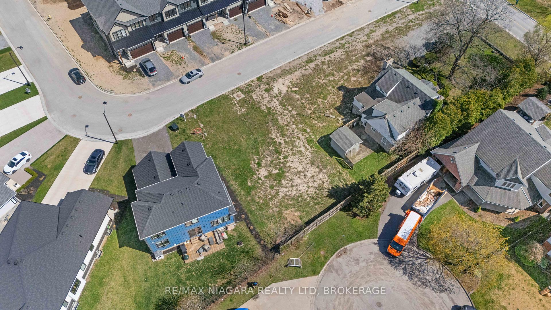 Photo 21 of 96 Ivy Crescent, Thorold, Confederation Heights — HOMEH