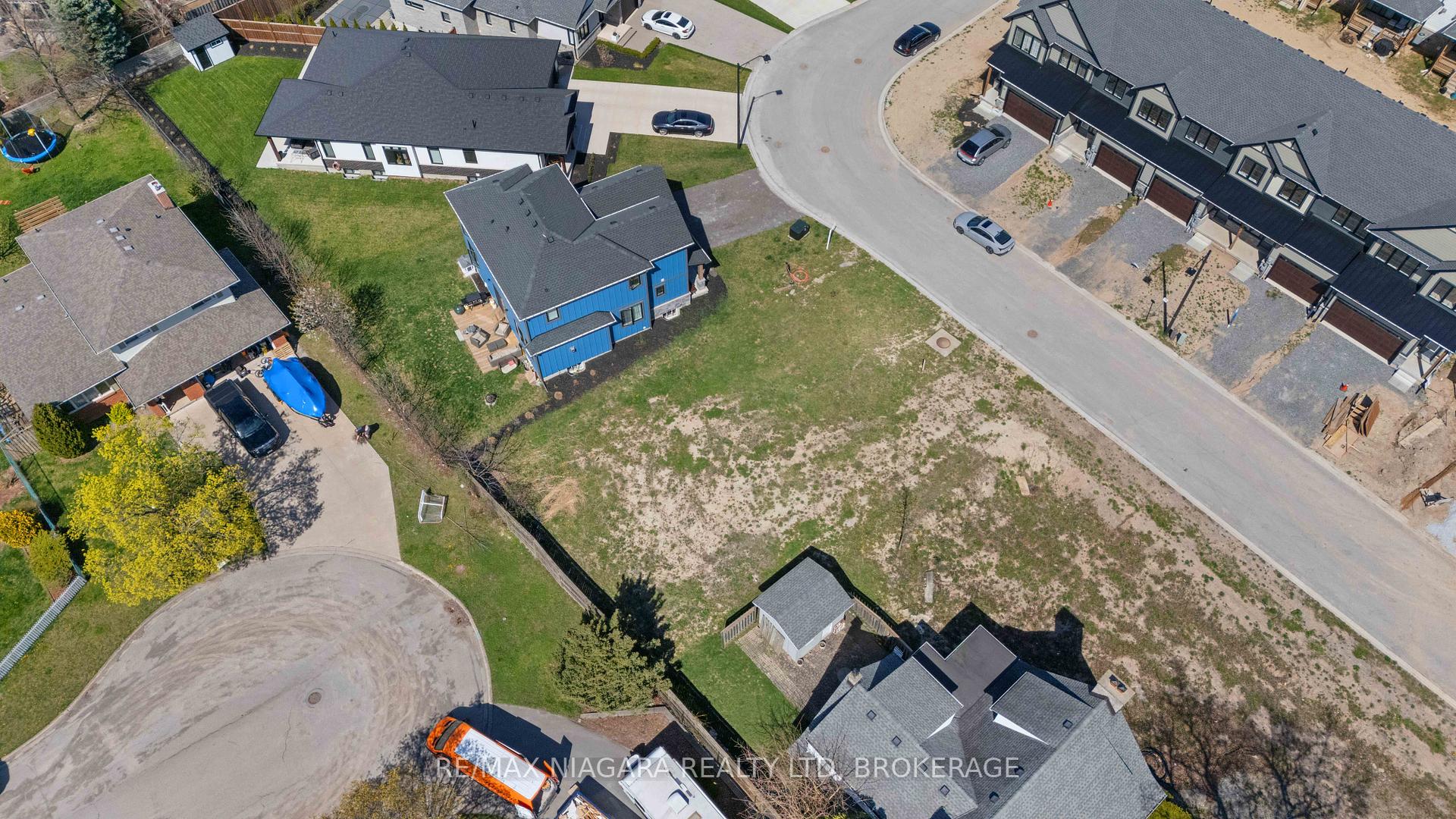 Photo 22 of 96 Ivy Crescent, Thorold, Confederation Heights — HOMEH