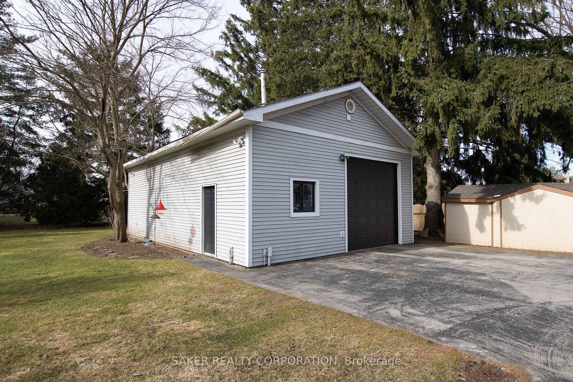 Photo 5 of 2617 Emerson Street, Strathroy-Caradoc, Mount Brydges — HOMEH