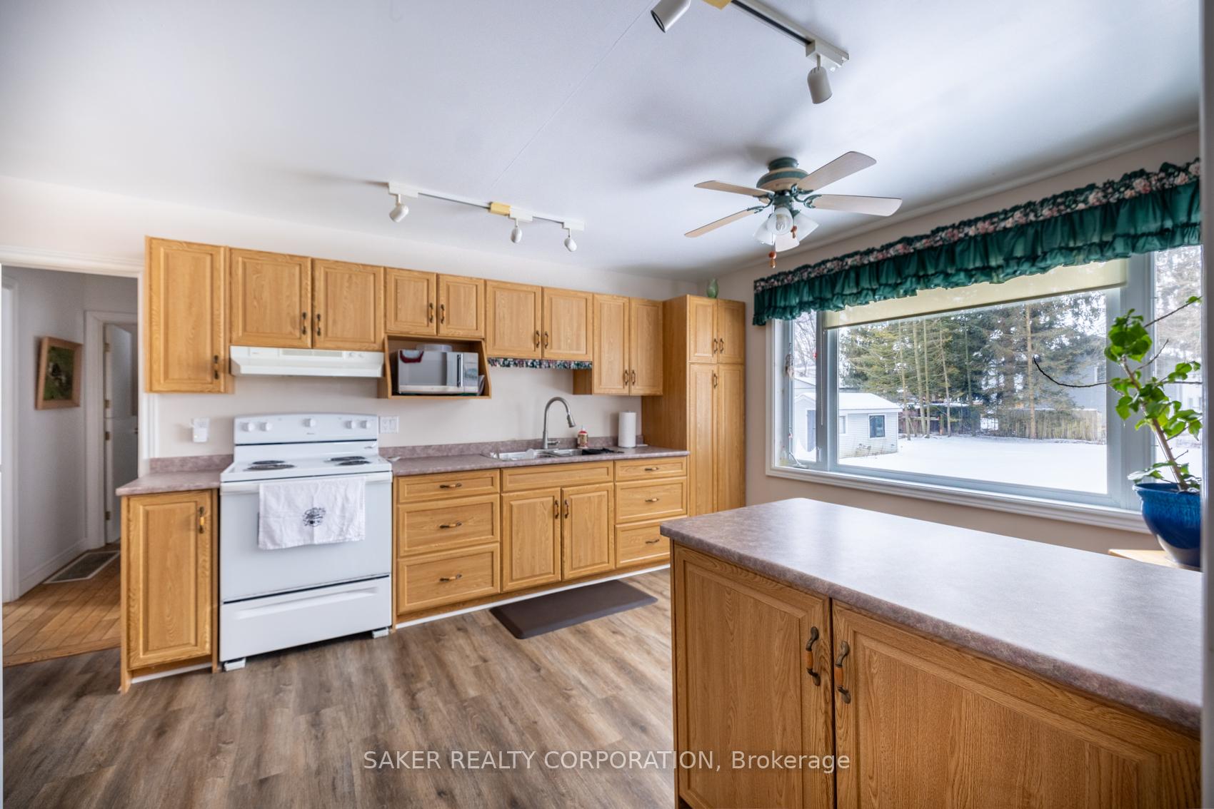 Photo 6 of 2617 Emerson Street, Strathroy-Caradoc, Mount Brydges — HOMEH