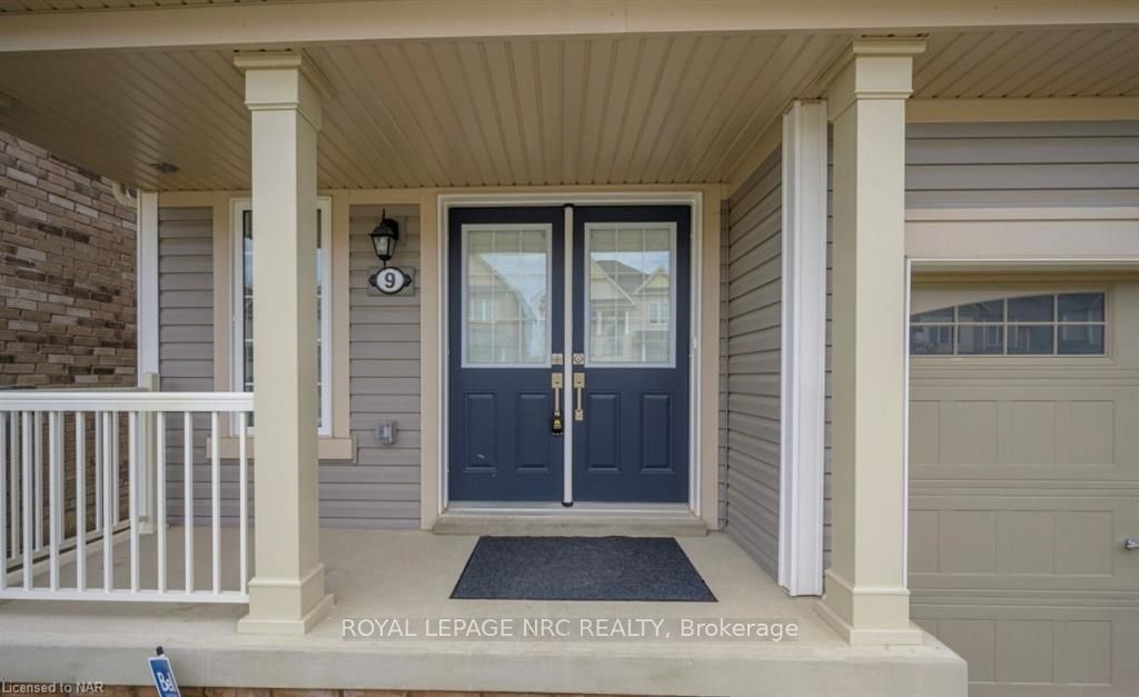 Photo 3 of 9 Esther Crescent, Thorold, Hurricane/Merrittville — HOMEH