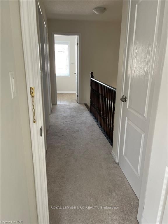 Photo 10 of 9 Esther Crescent, Thorold, Hurricane/Merrittville — HOMEH