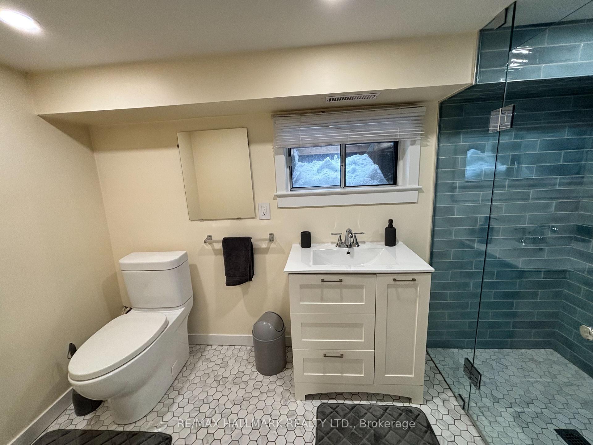 Photo 15 of 178 Golfview Avenue, Toronto, East End-Danforth — HOMEH
