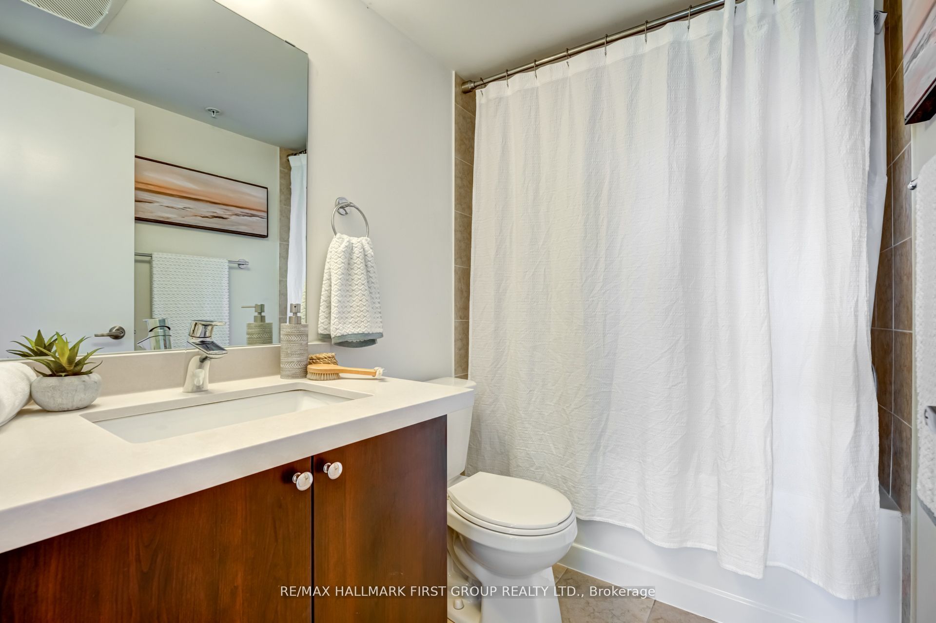 Photo 41 of Unit 415, 1555 Kingston Road, Pickering, Town Centre — HOMEH