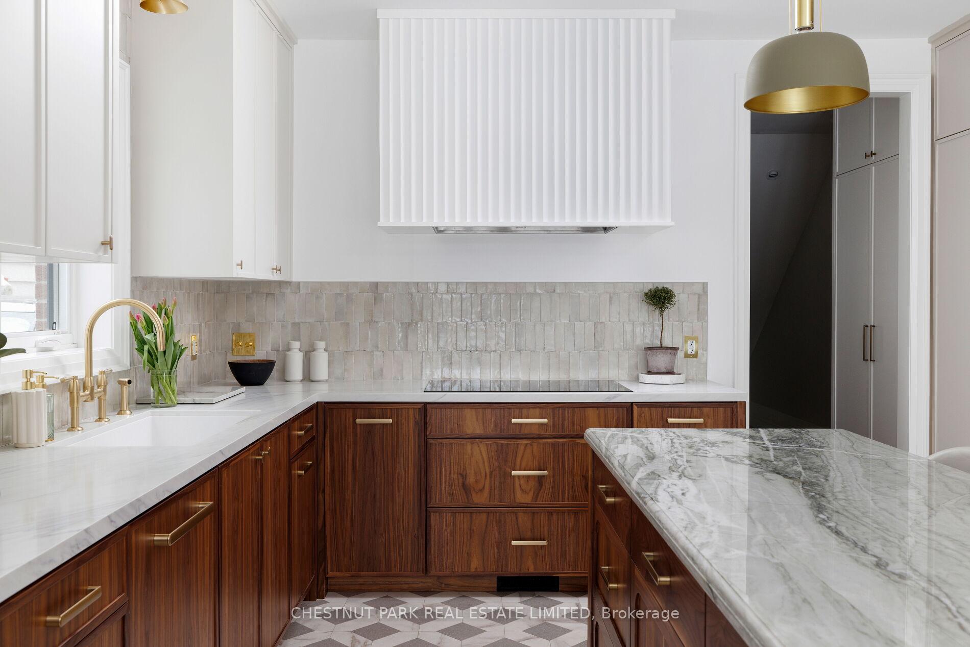 Photo 11 of 167 Hampton Avenue, Toronto, North Riverdale — HOMEH