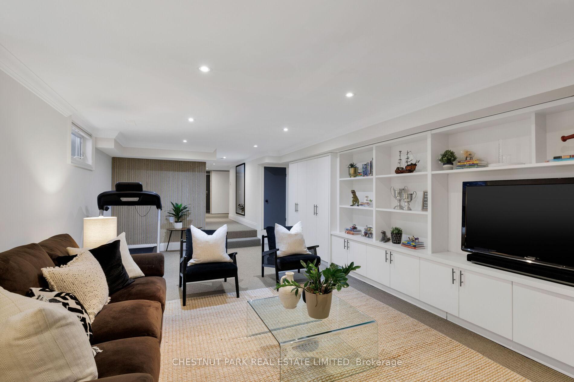 Photo 31 of 167 Hampton Avenue, Toronto, North Riverdale — HOMEH