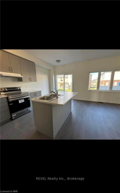 Photo 4 of Unit UPPER, 89 Sapphire Way, Thorold, Rolling Meadows — HOMEH