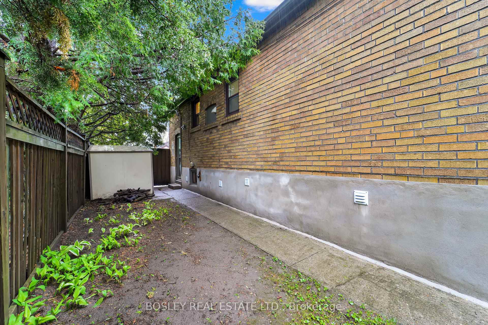 Photo 16 of 620 O'Connor Drive, Toronto, East York — HOMEH