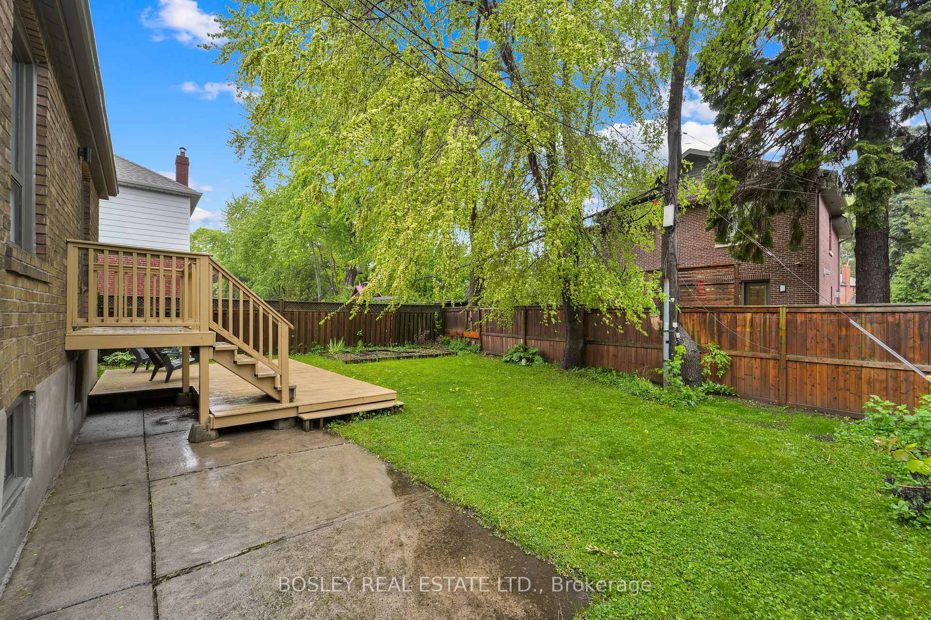 Photo 17 of 620 O'Connor Drive, Toronto, East York — HOMEH