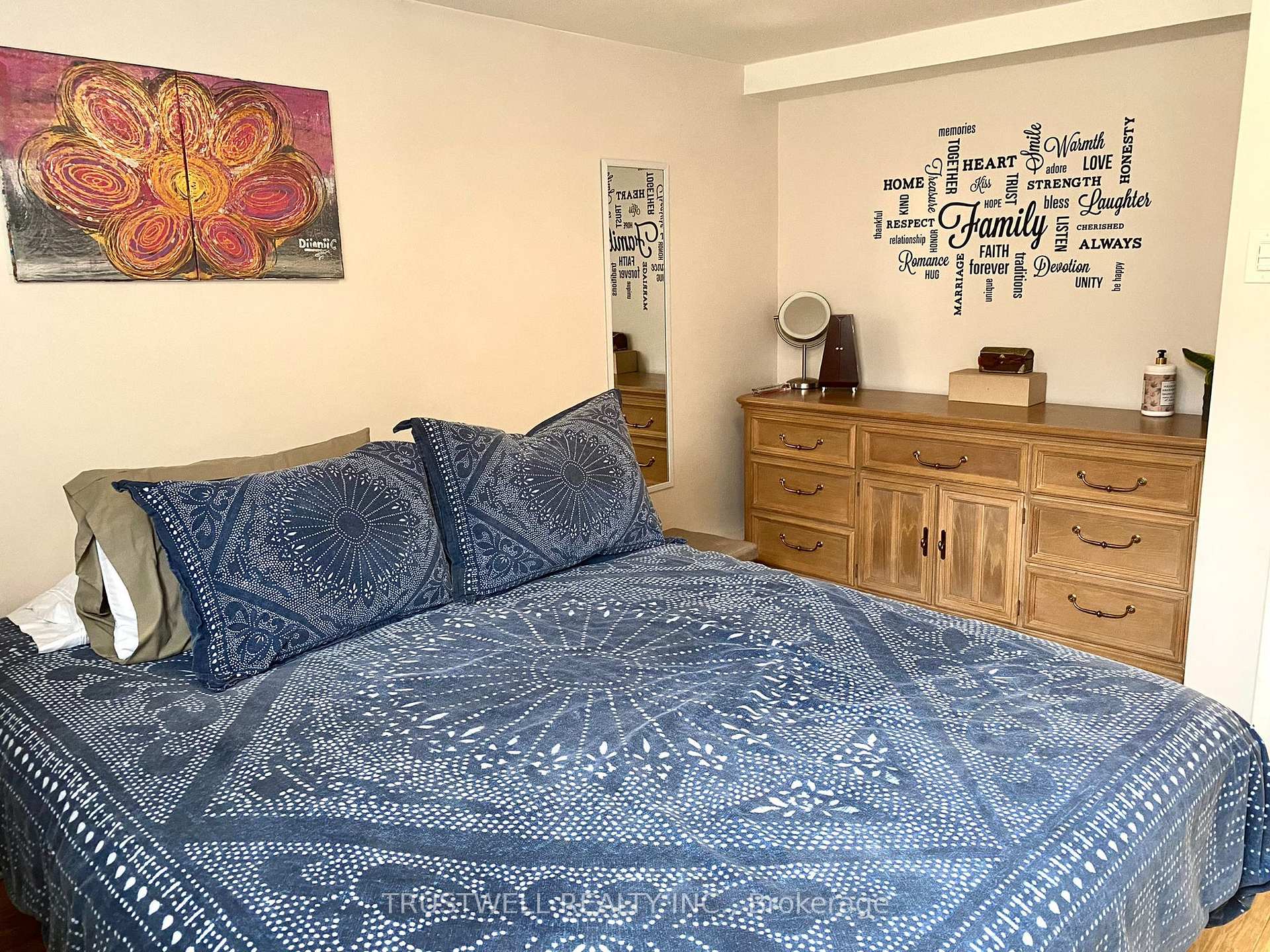 Photo 9 of 22 Amberley Drive, Scarborough, Wexford-Maryvale — HOMEH