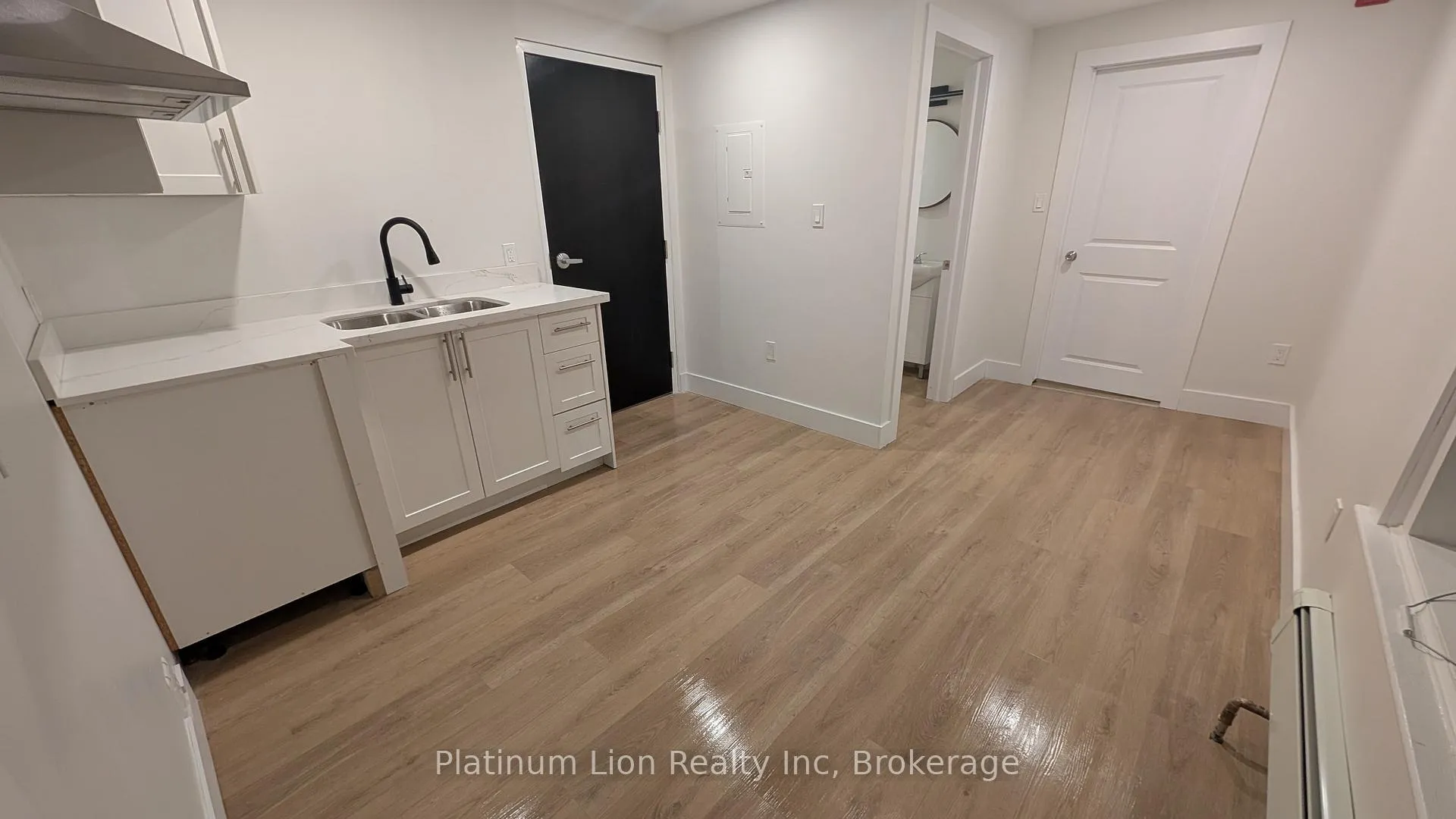 Photo 5 of Unit 9, 803 King Street, Port Colborne, Main Street — HOMEH