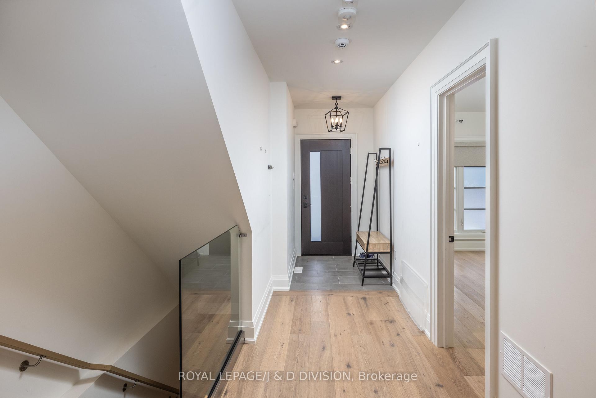 Photo 5 of Unit Main, 89 Bowood Avenue, Toronto, Lawrence Park North — HOMEH
