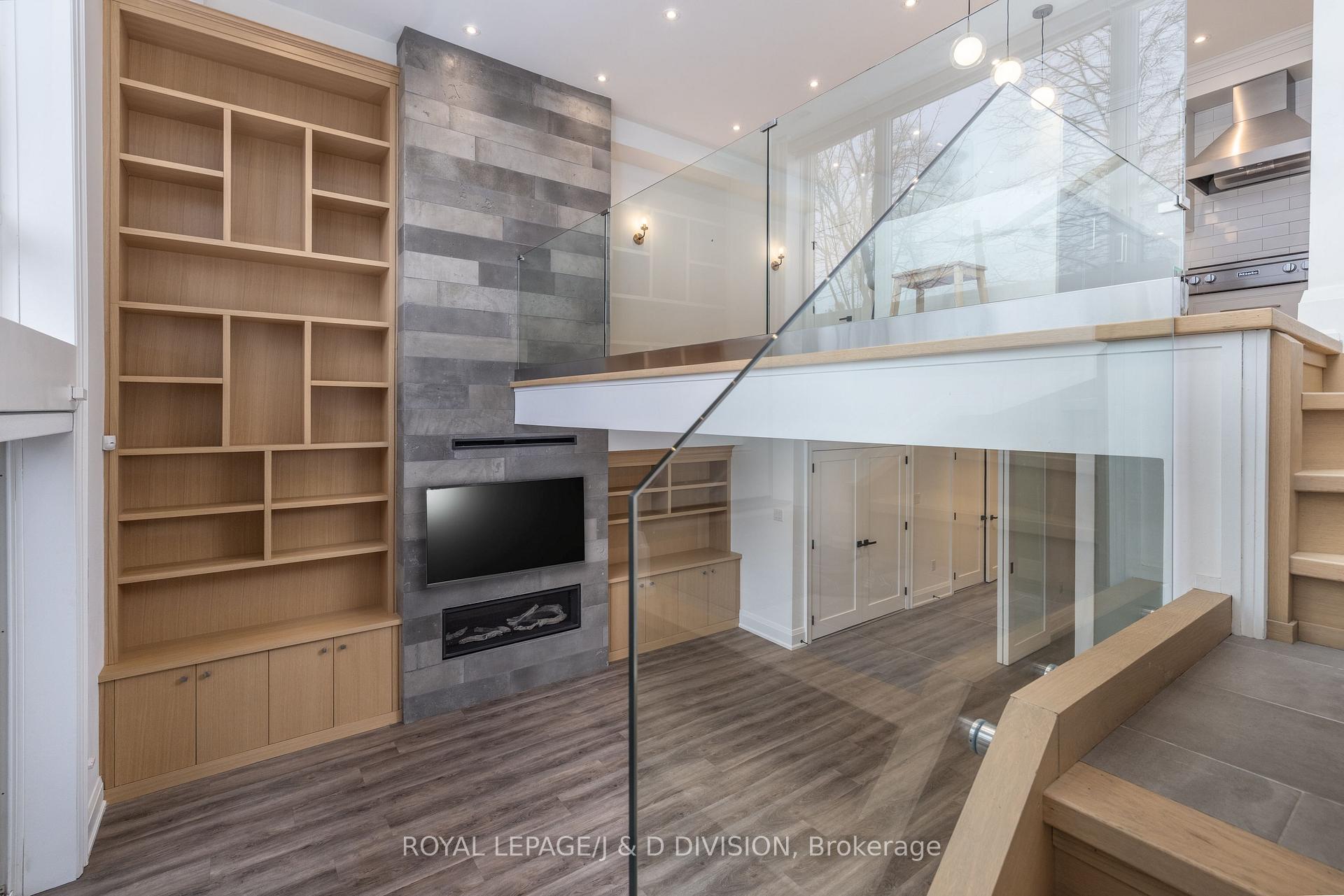 Photo 3 of Unit Main, 89 Bowood Avenue, Toronto, Lawrence Park North — HOMEH