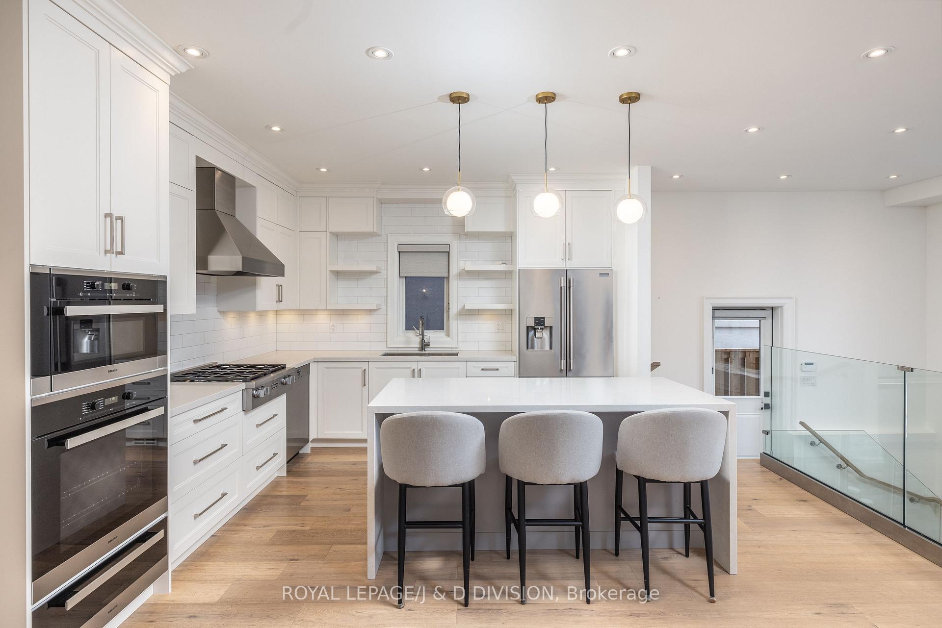 Photo 10 of Unit Main, 89 Bowood Avenue, Toronto, Lawrence Park North — HOMEH