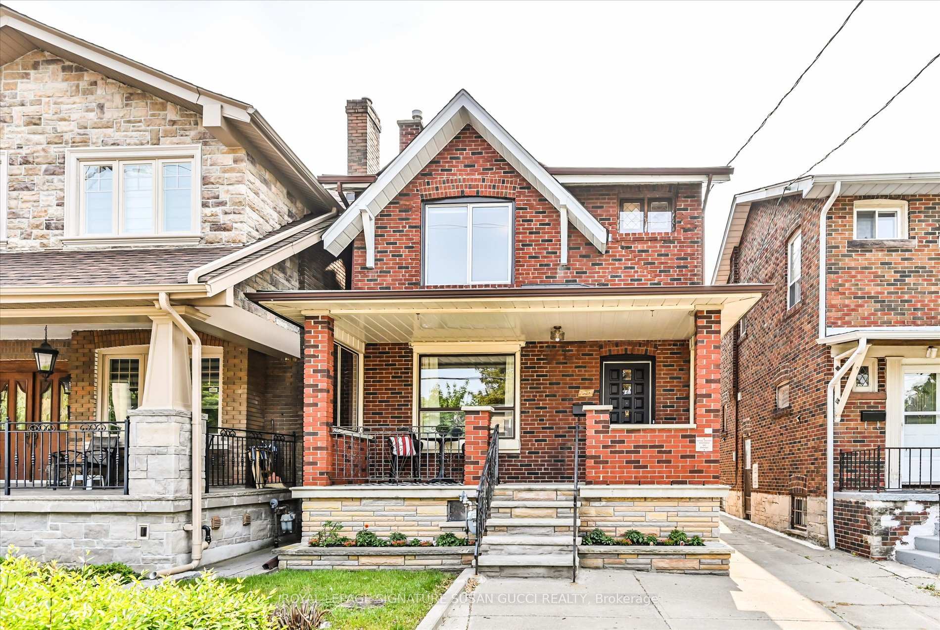 Photo 1 of 790 Coxwell Avenue, Toronto, Danforth Village-East York — HOMEH