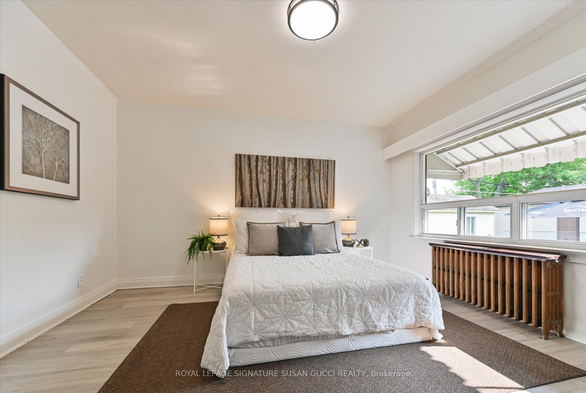 Photo 12 of 790 Coxwell Avenue, Toronto, Danforth Village-East York — HOMEH