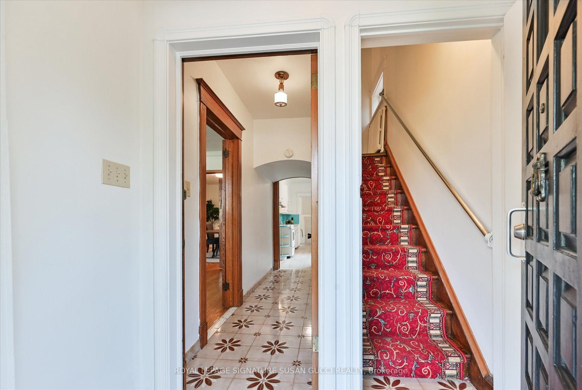 Photo 14 of 790 Coxwell Avenue, Toronto, Danforth Village-East York — HOMEH