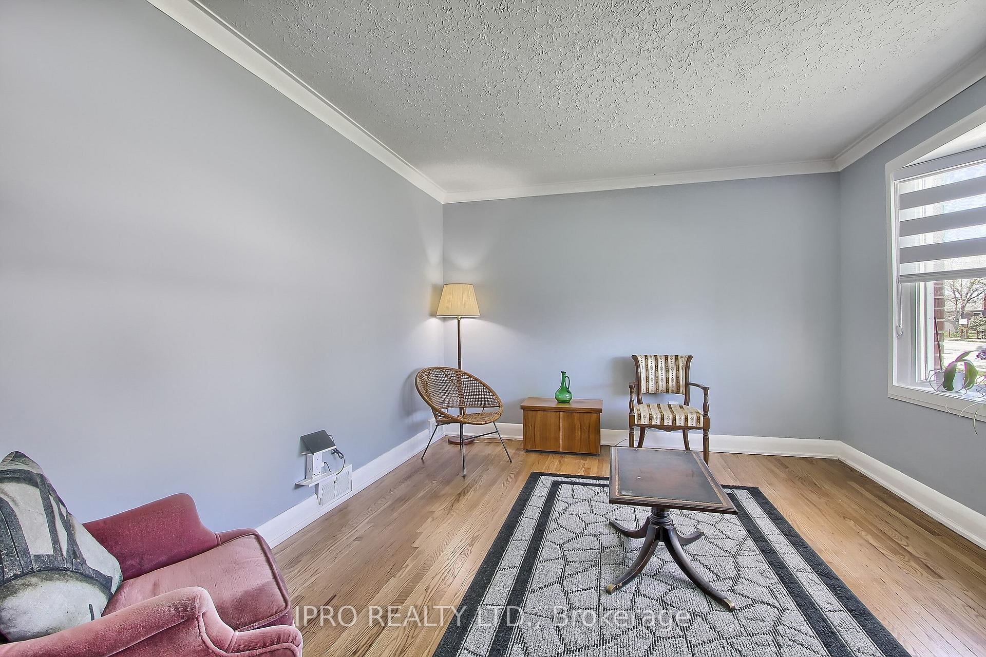 Photo 8 of 165 Ellesmere Road, Scarborough, Wexford-Maryvale — HOMEH