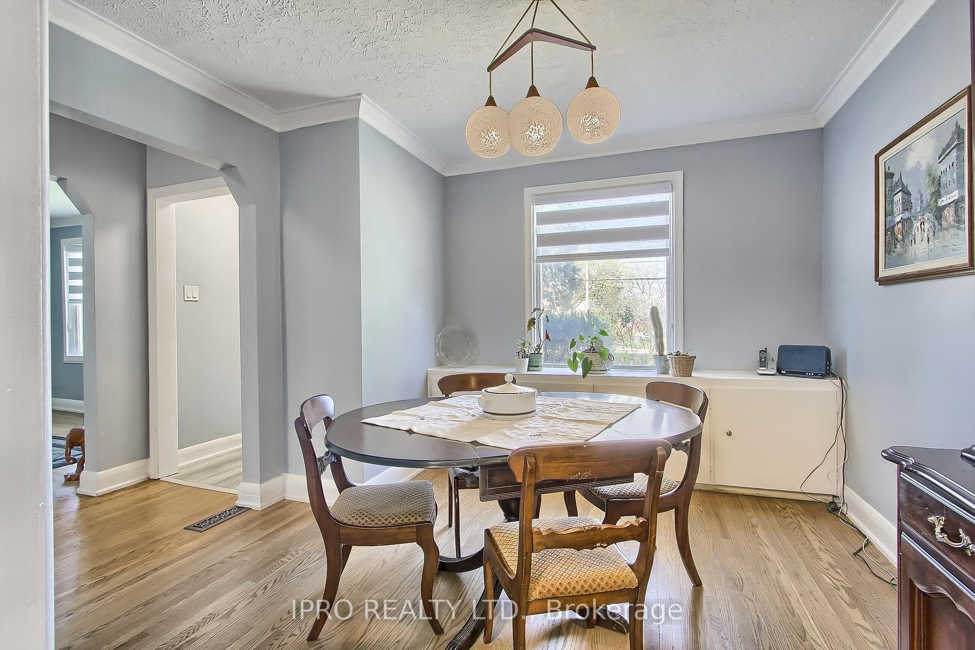 Photo 10 of 165 Ellesmere Road, Scarborough, Wexford-Maryvale — HOMEH