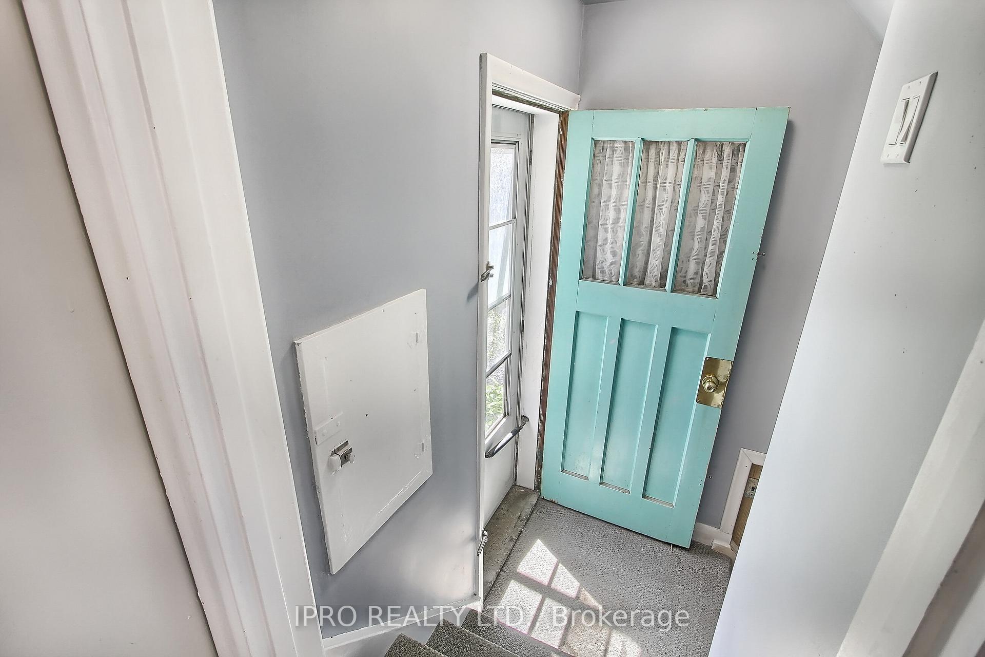Photo 17 of 165 Ellesmere Road, Scarborough, Wexford-Maryvale — HOMEH
